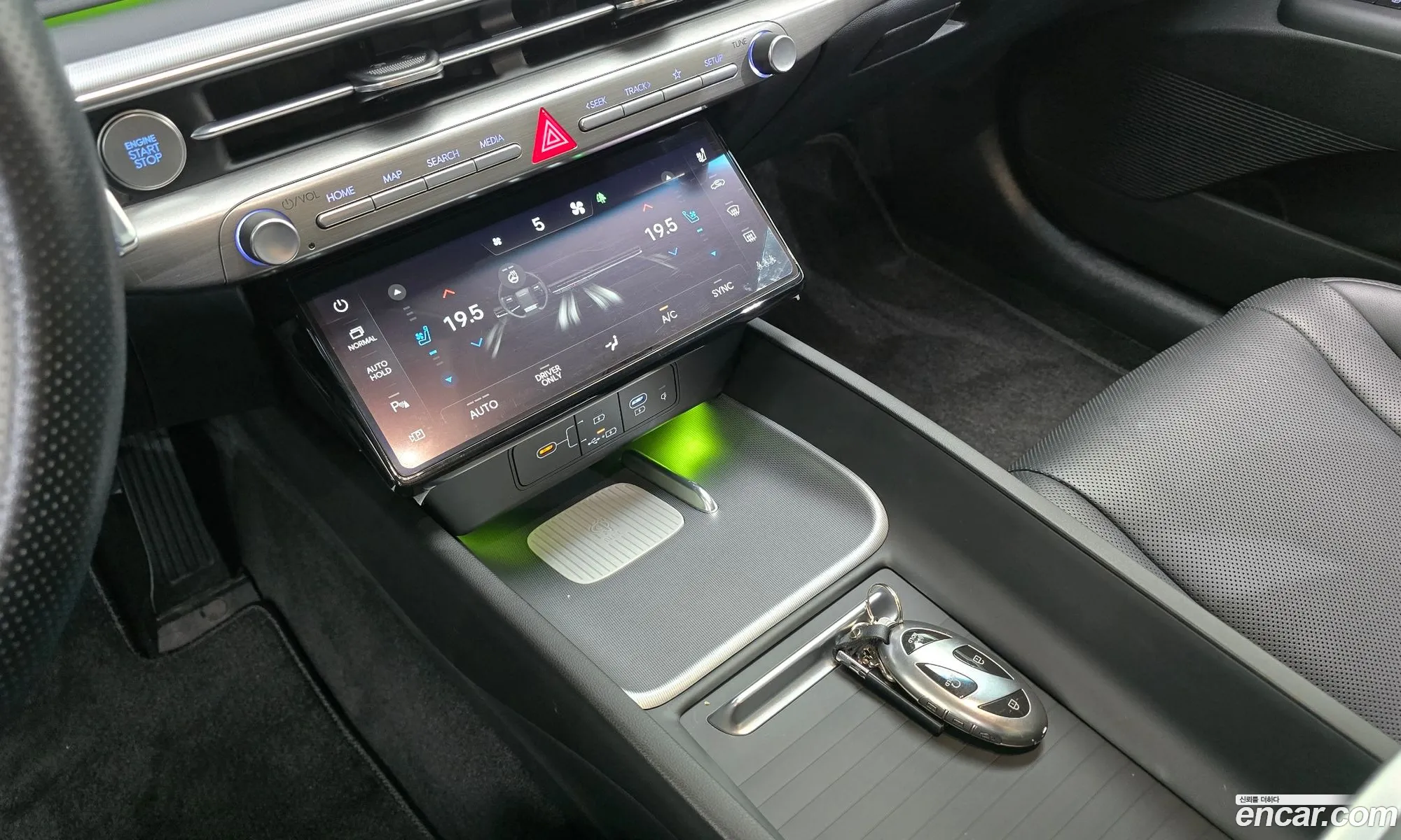 Hyundai Grandeur Hybrid 2024 — 20