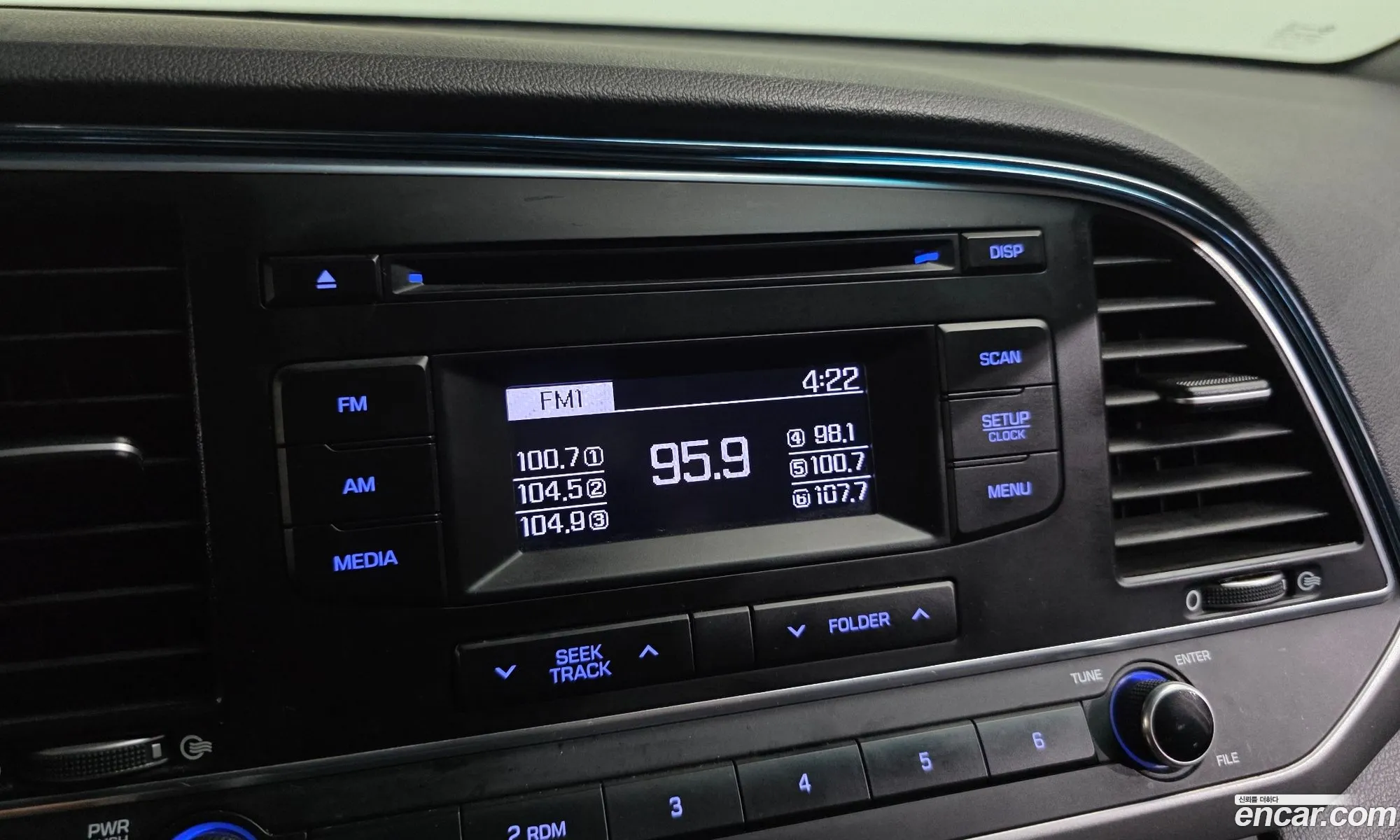 Hyundai Elantra AD 2016 — 2