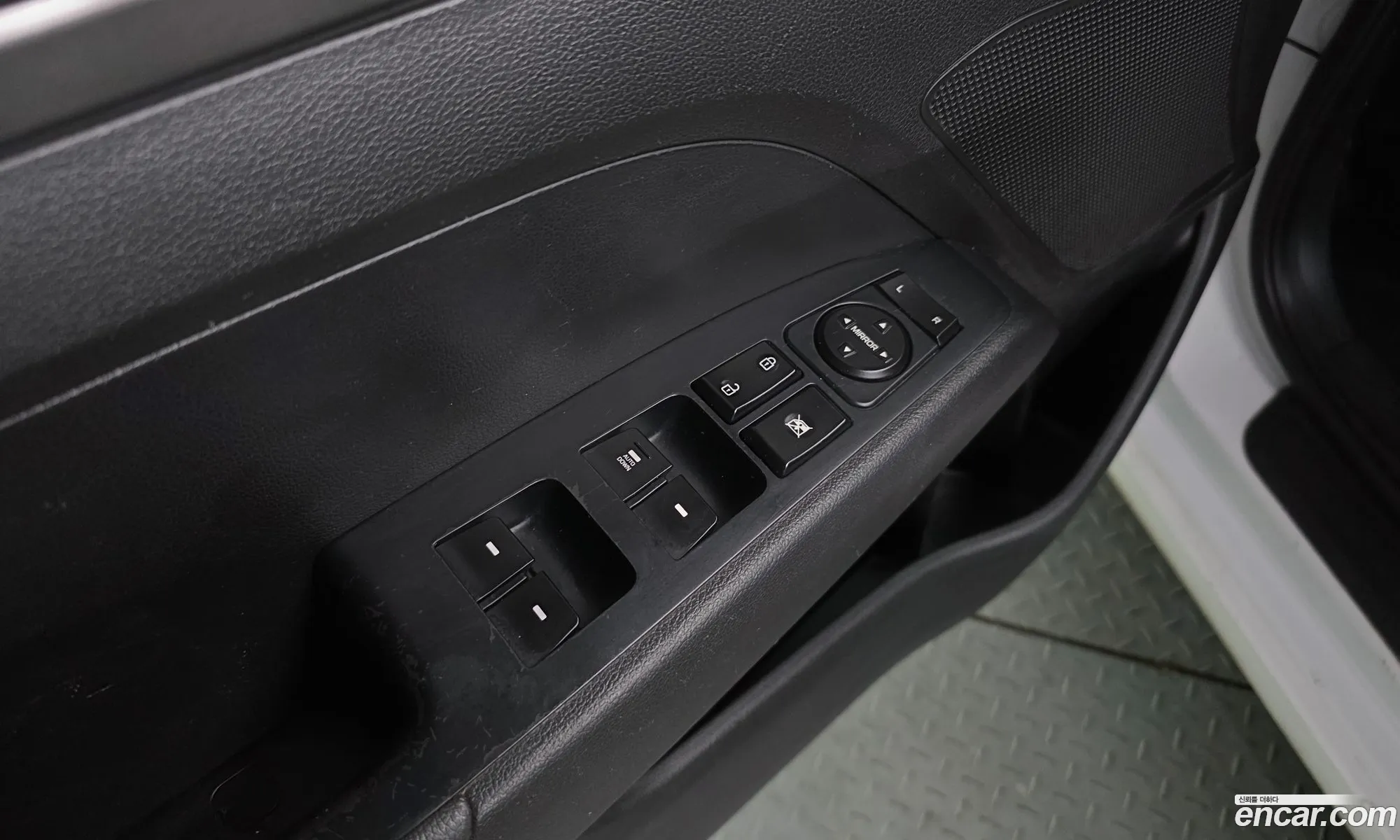 Hyundai Elantra AD 2016 — 3