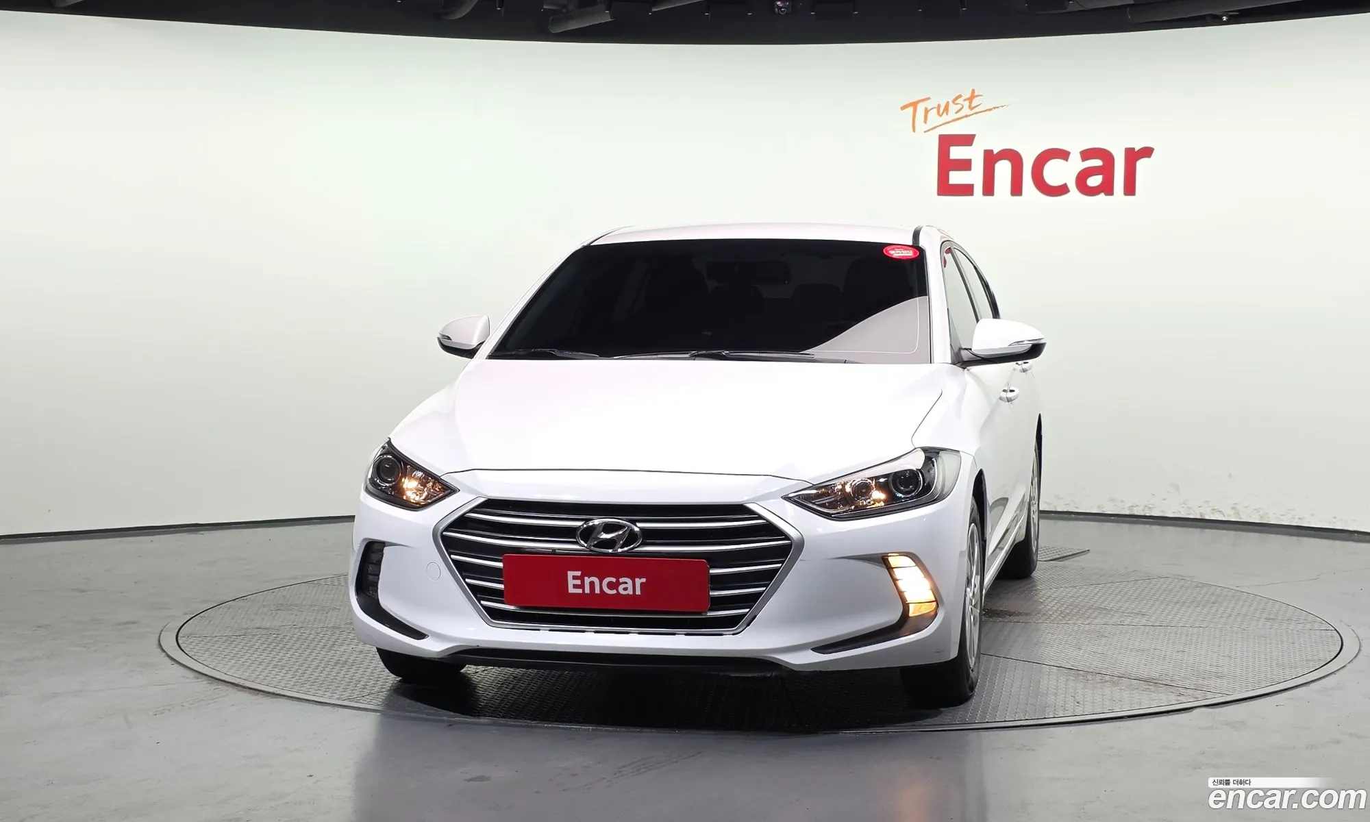 Hyundai Elantra AD 2016 — 6