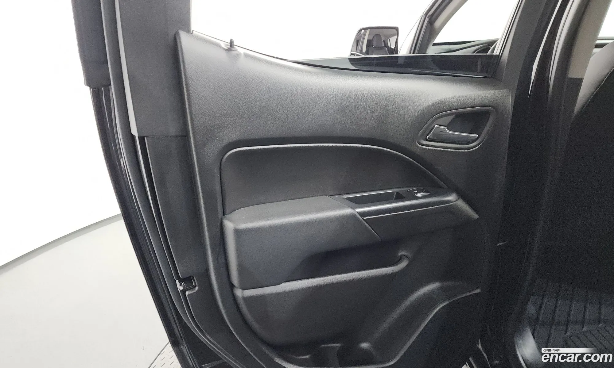 Chevrolet (GM Daewoo) Real New Colorado 2021 — 16