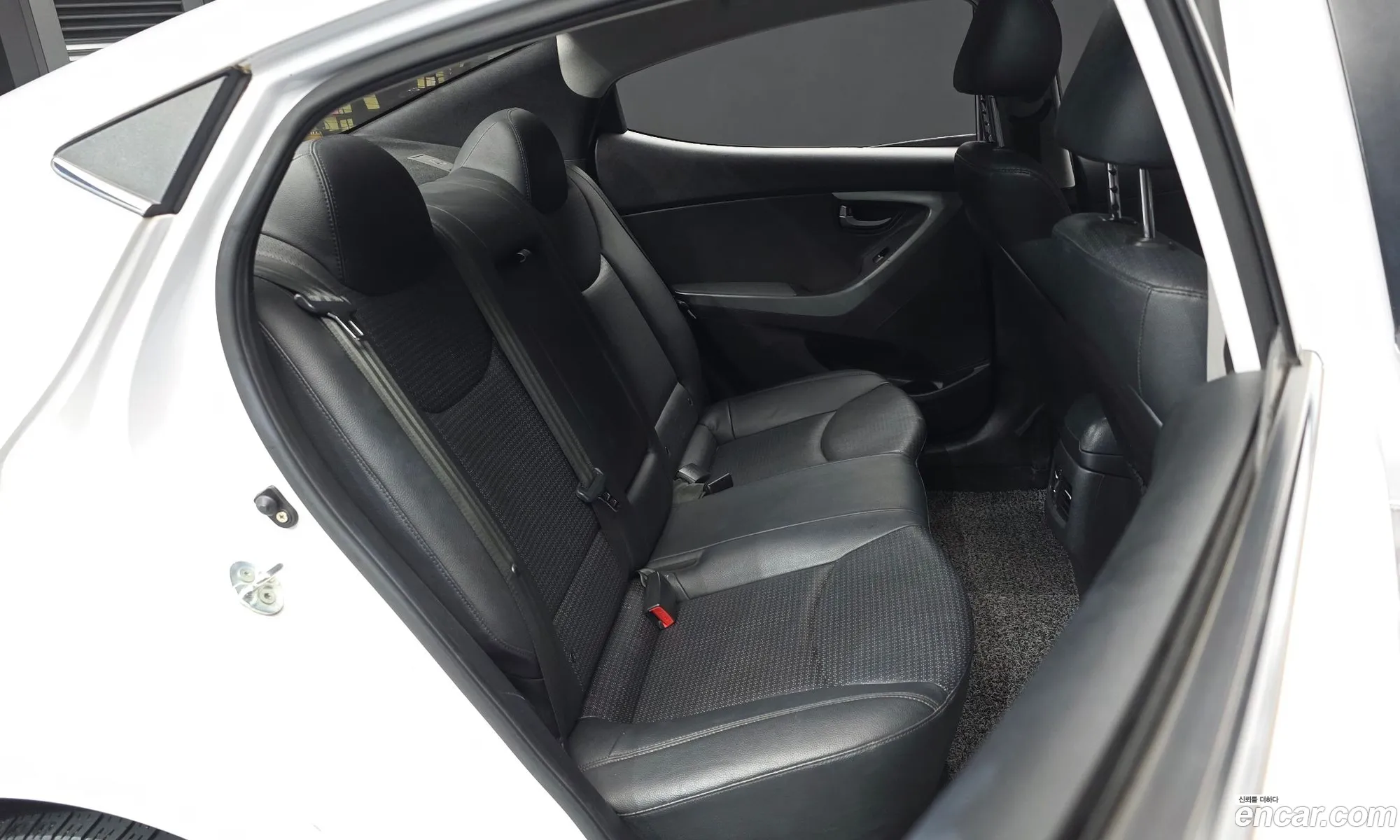 Hyundai Elantra 2015 — 20