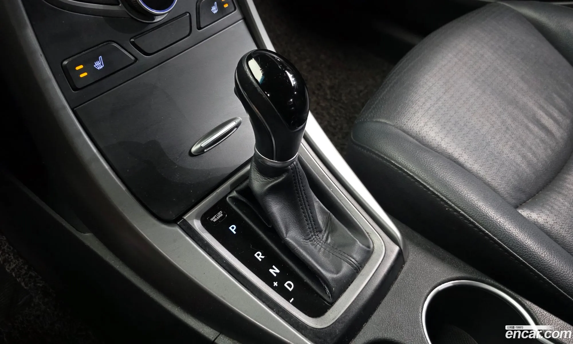 Hyundai Elantra 2015 — 12