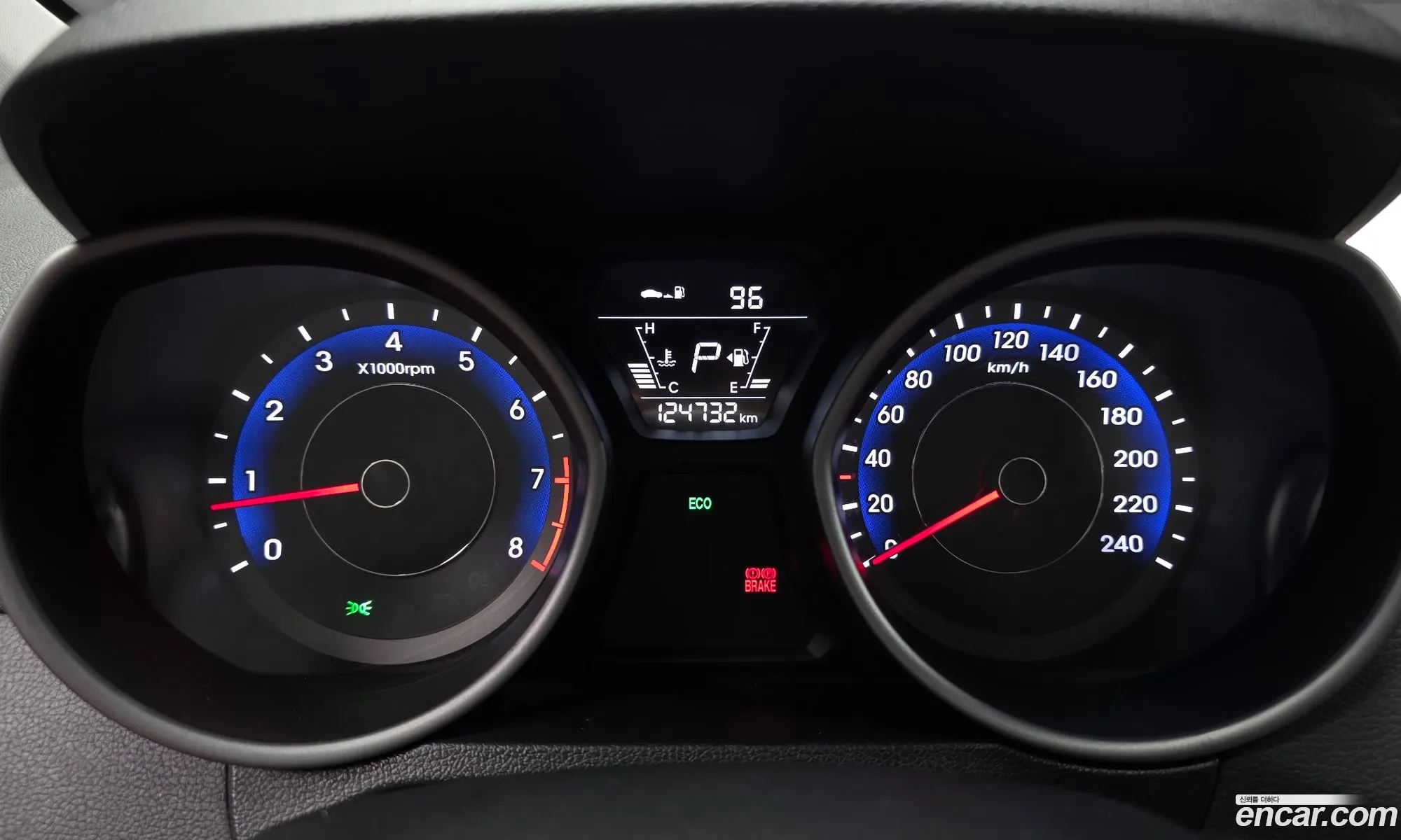 Hyundai Elantra 2015 — 14