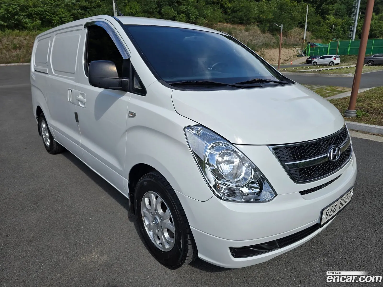 Hyundai Grand Starex 2010 — 17