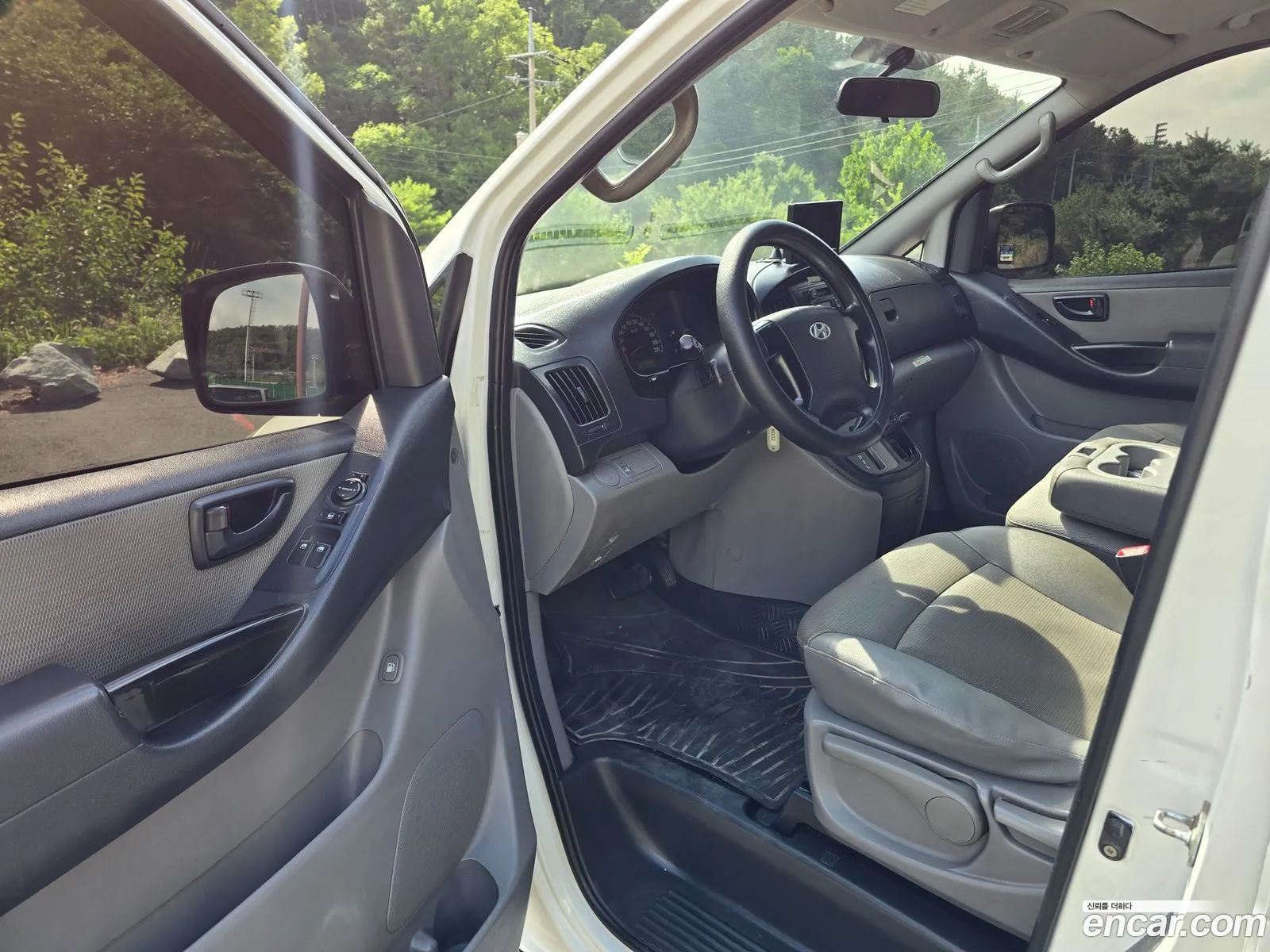 Hyundai Grand Starex 2010 — 2