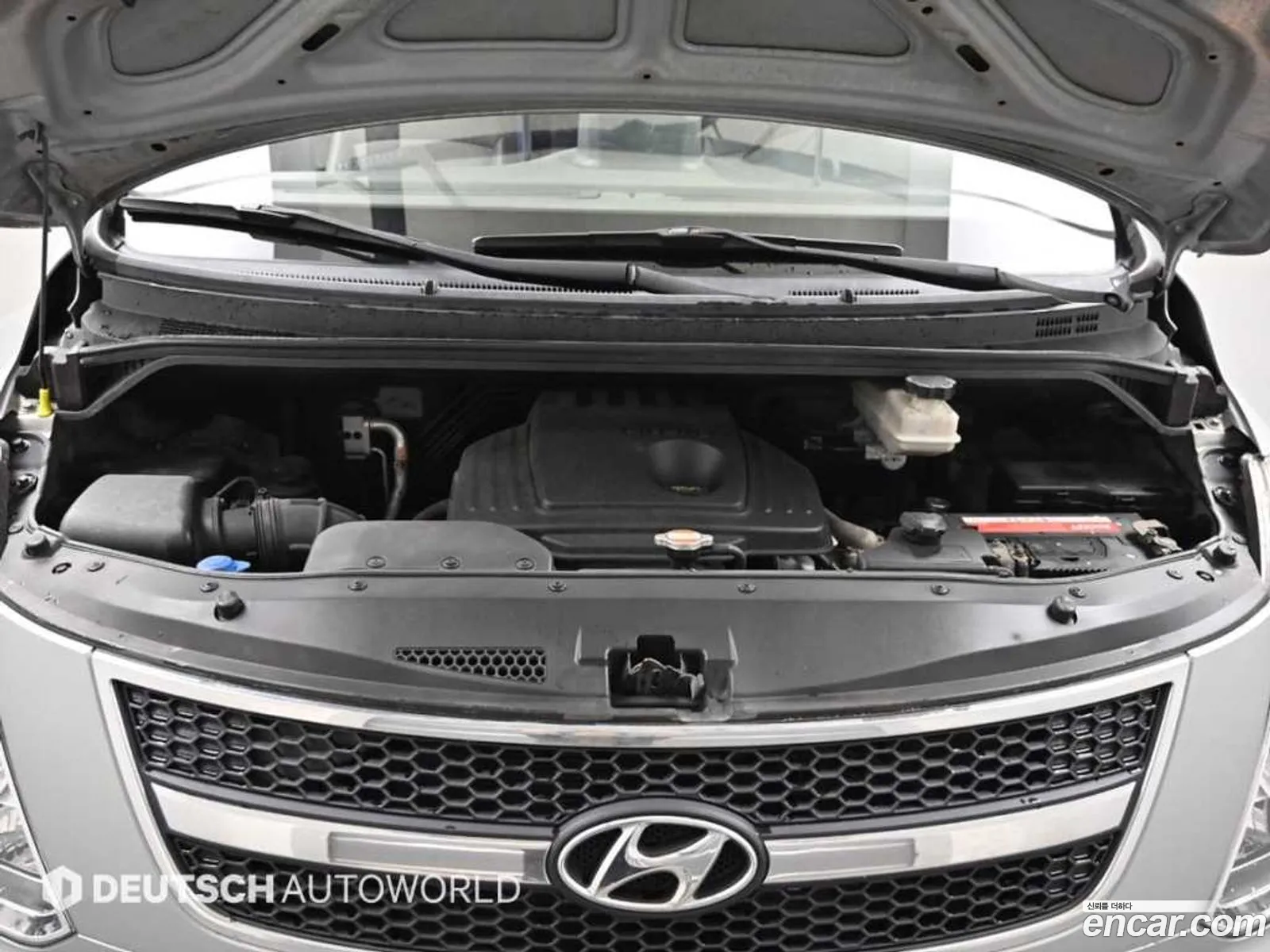 Hyundai Grand Starex 2011 — 16