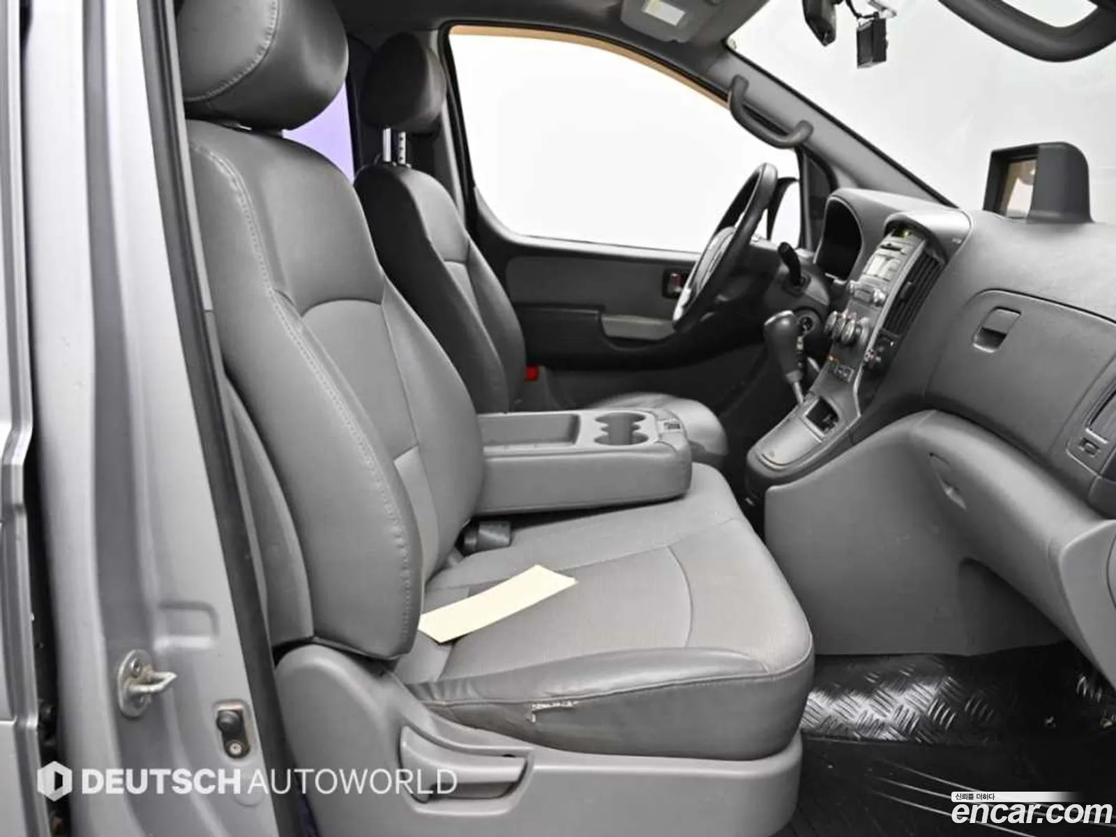 Hyundai Grand Starex 2011 — 2