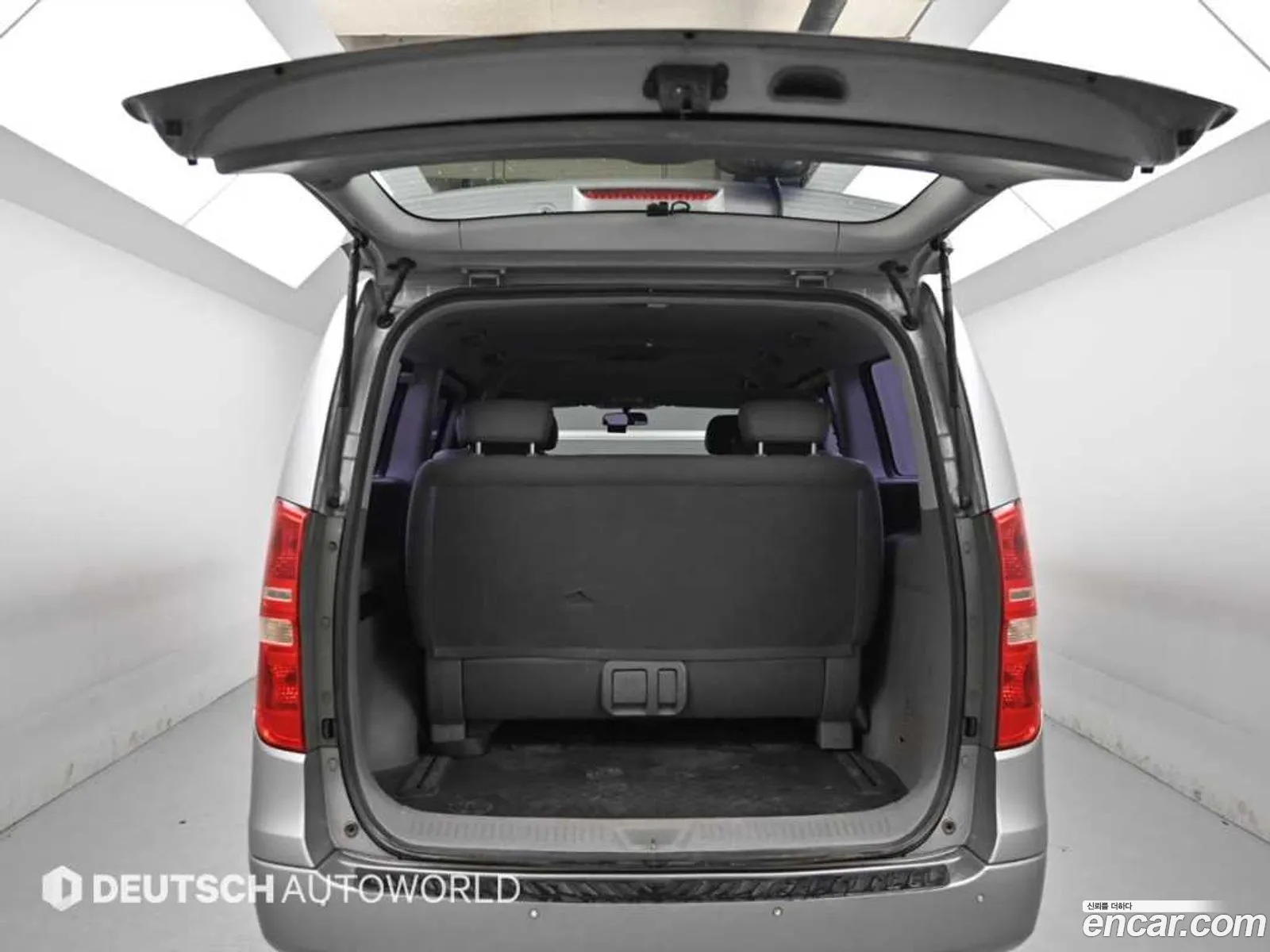 Hyundai Grand Starex 2011 — 13