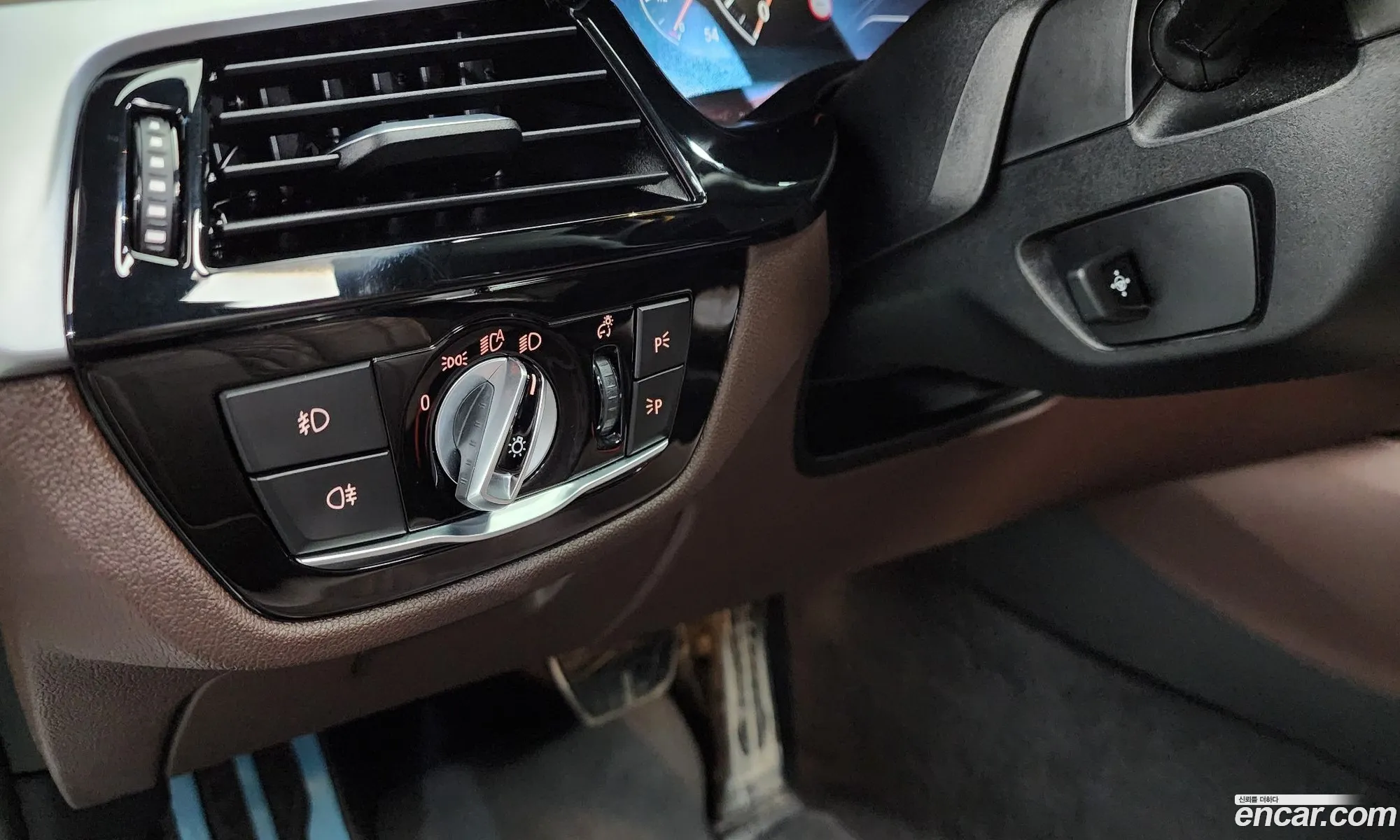 BMW 5 Series 2019 — 11
