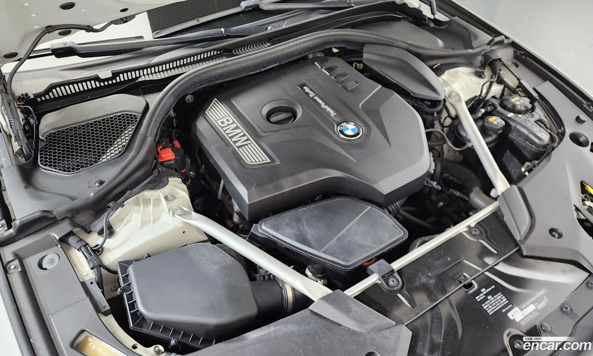 BMW 5 Series 2019 — 17