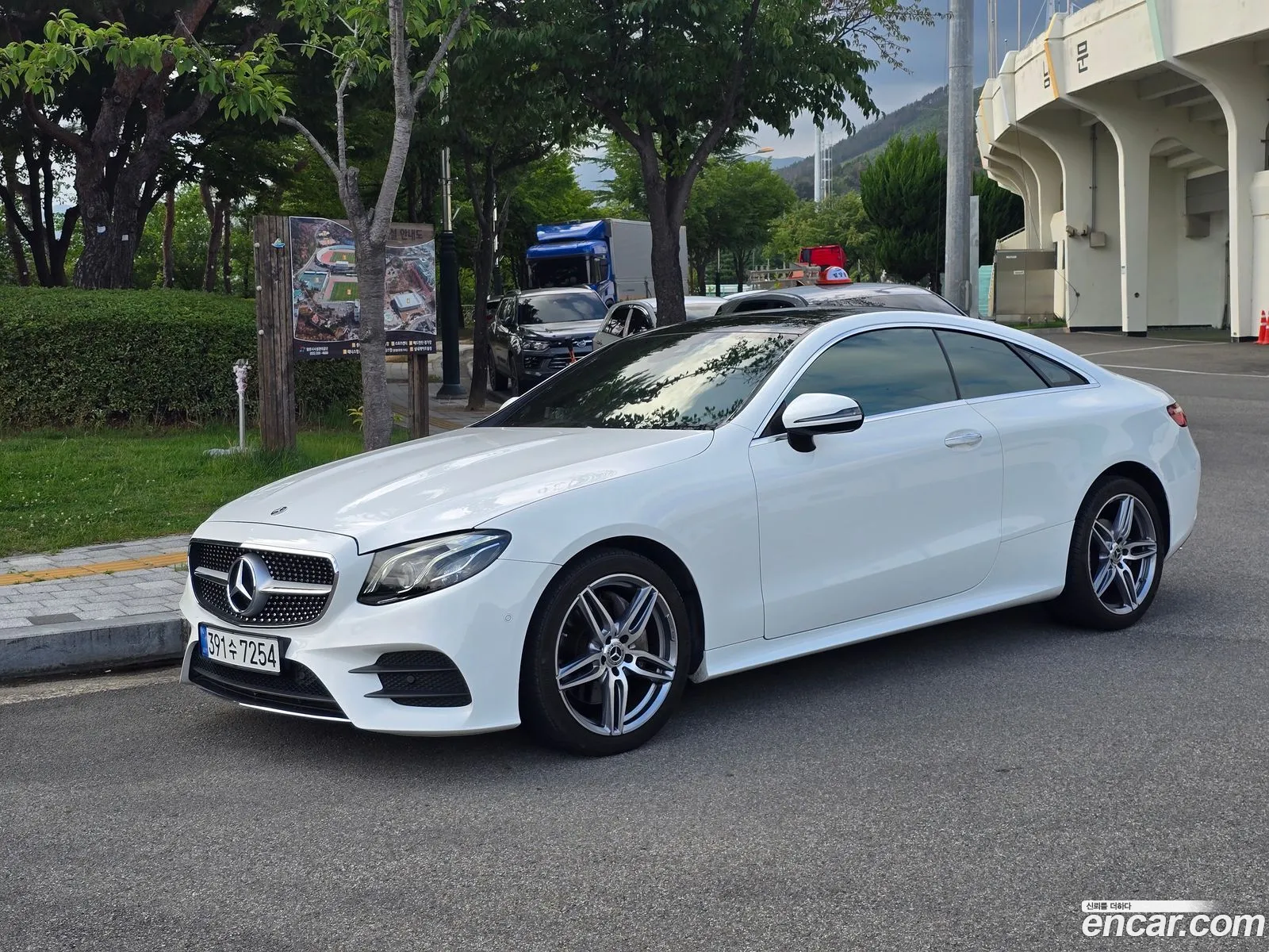 Mercedes-Benz E-Class W213 2019 — 14