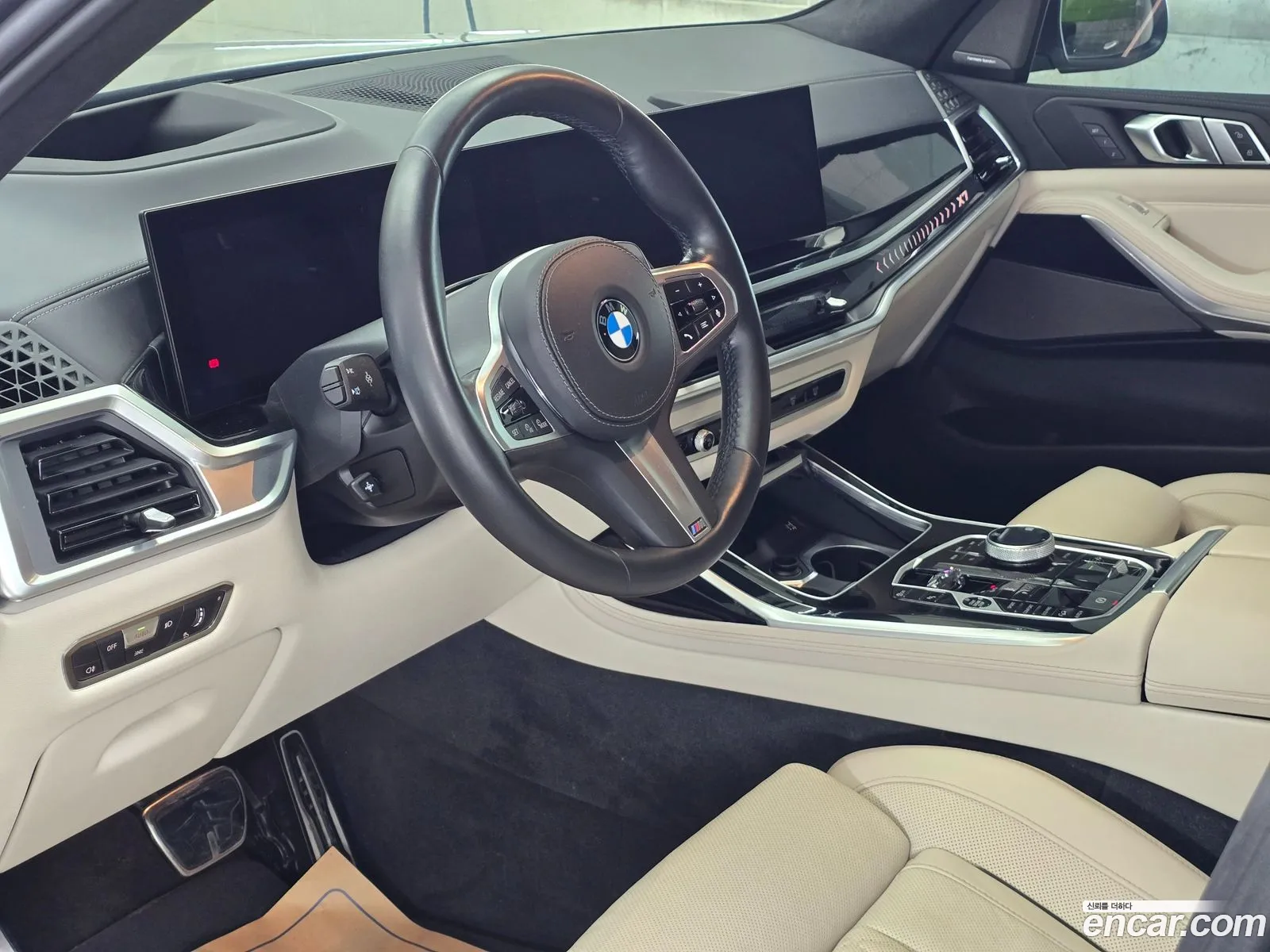 BMW X7 2023 — 12