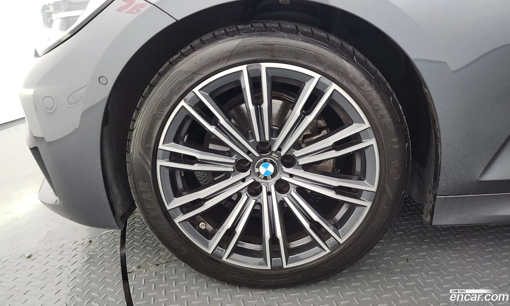BMW 3 Series 2021 — 14