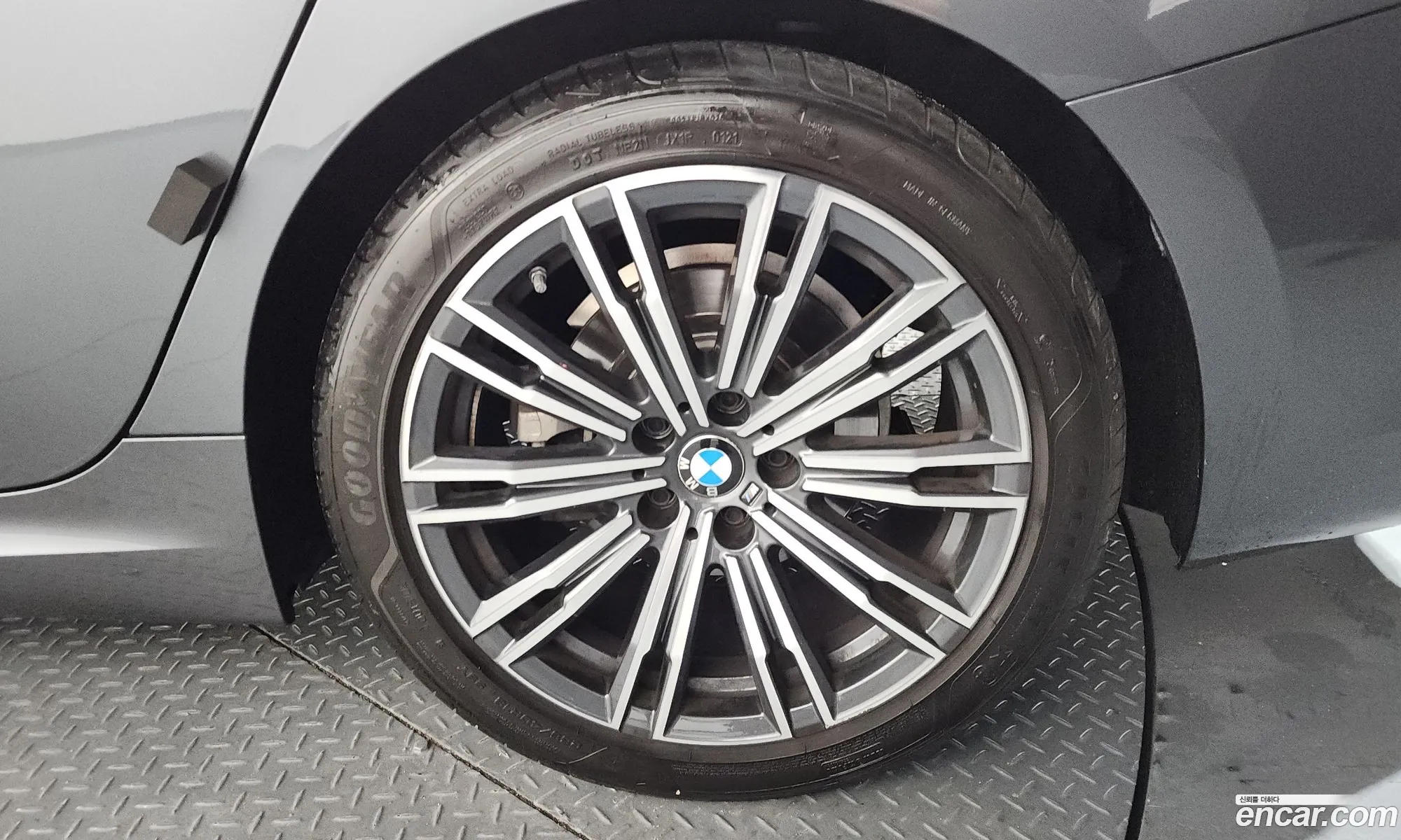 BMW 3 Series 2021 — 23