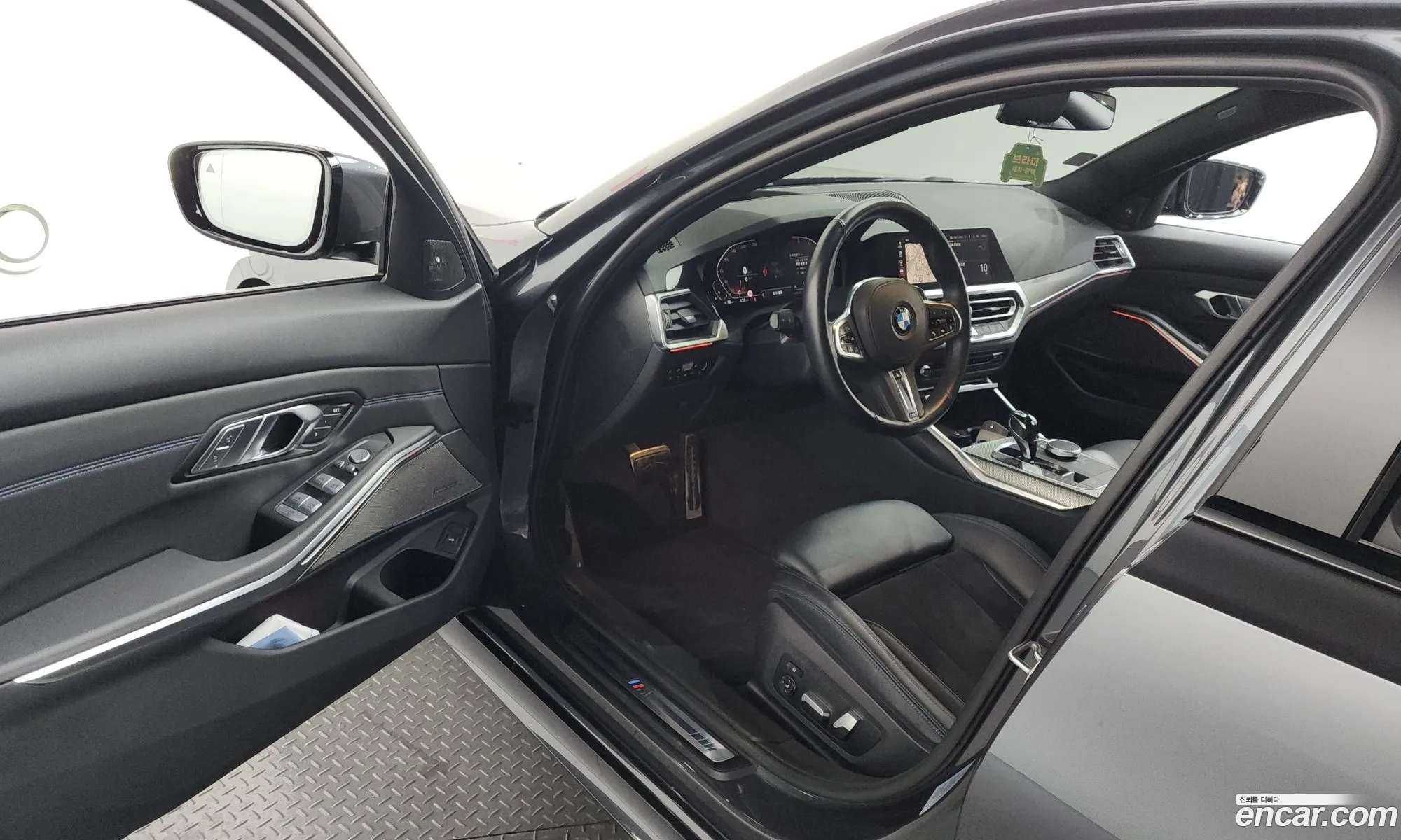 BMW 3 Series 2021 — 11