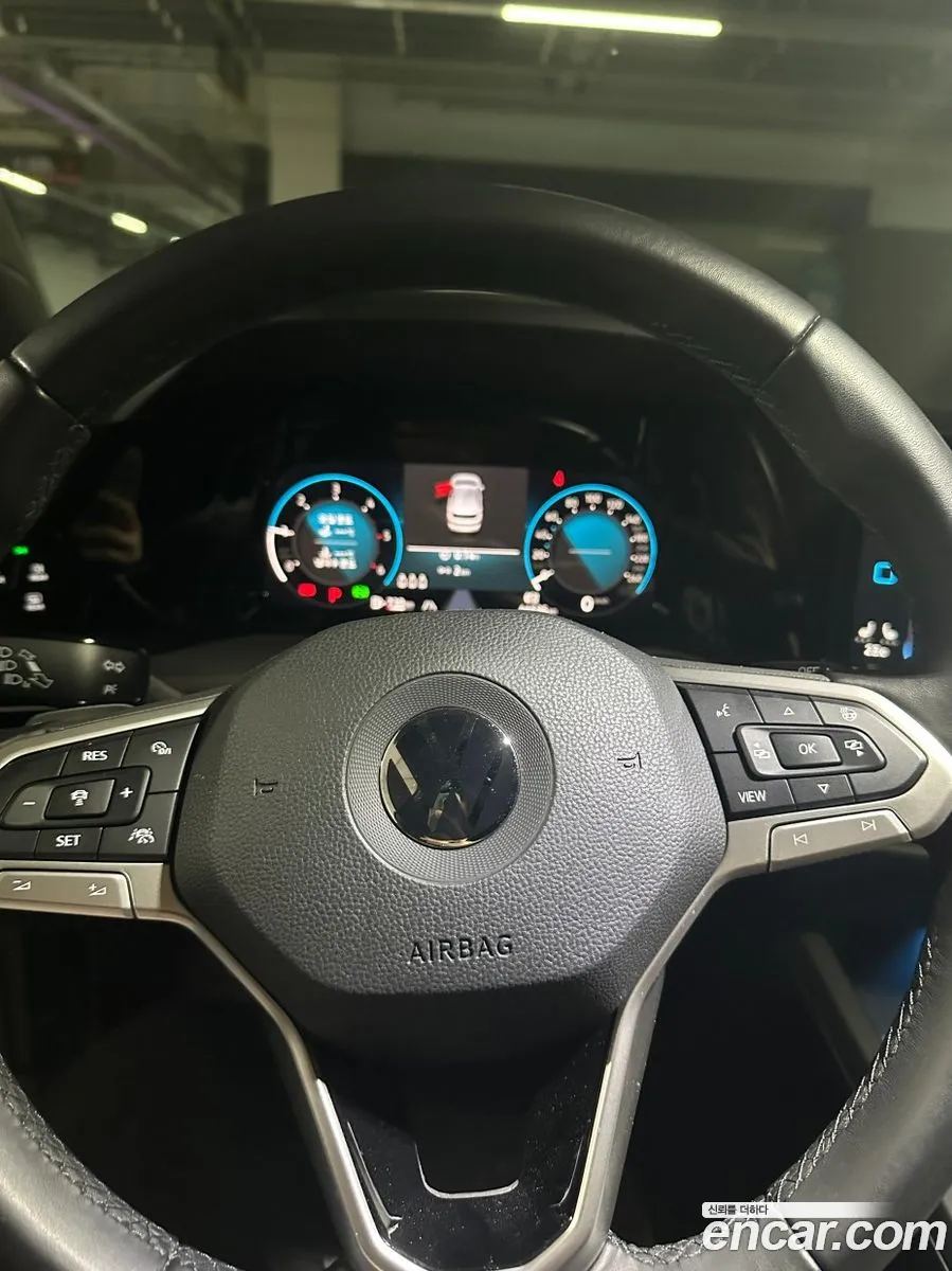 Volkswagen Golf 8th Gen 2022 — 6