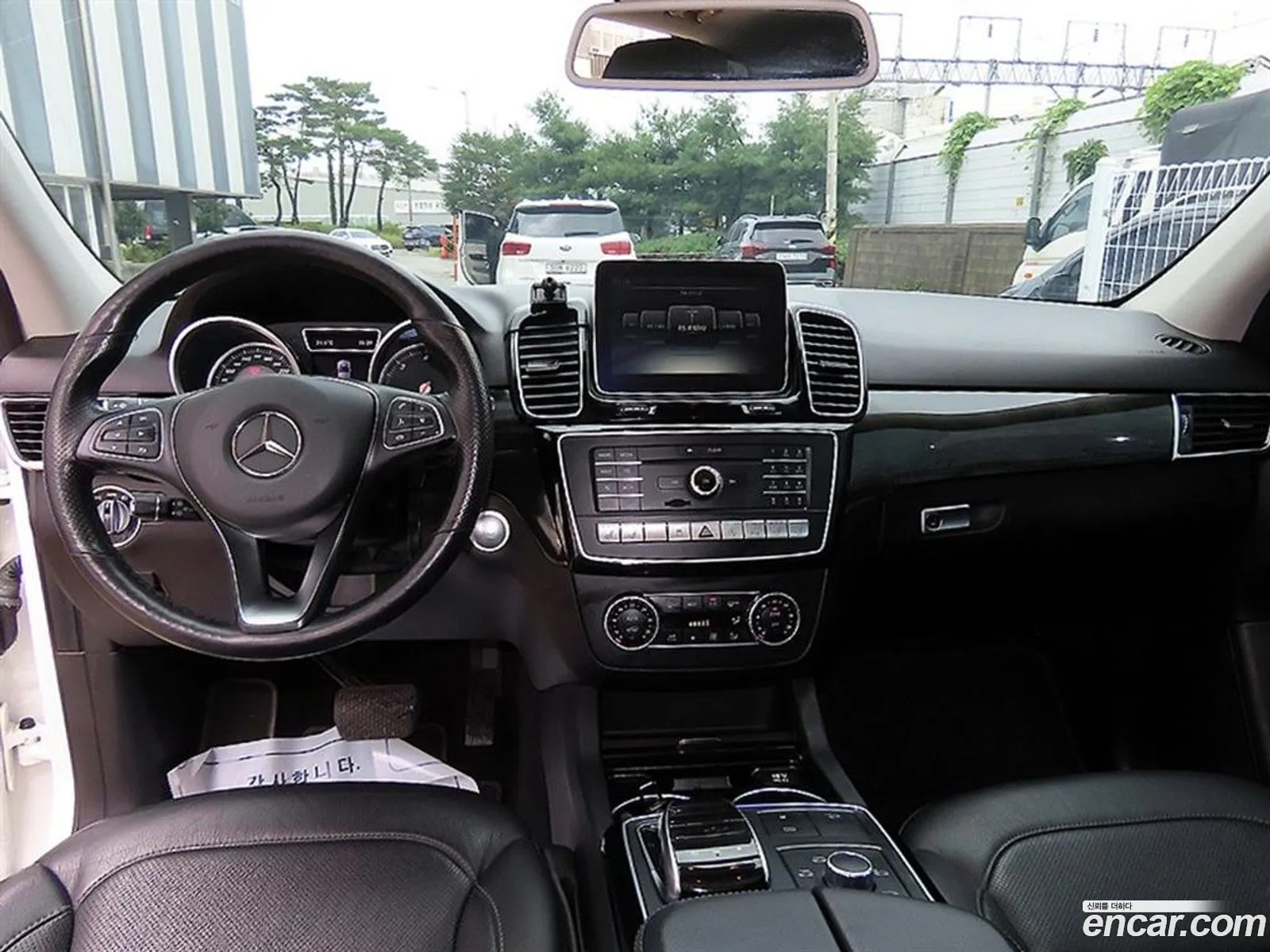 Mercedes-Benz GLE-Class W166 2017 — 5