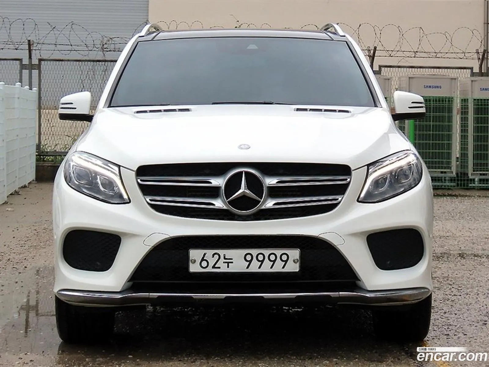 Mercedes-Benz GLE-Class W166 2017 — 15
