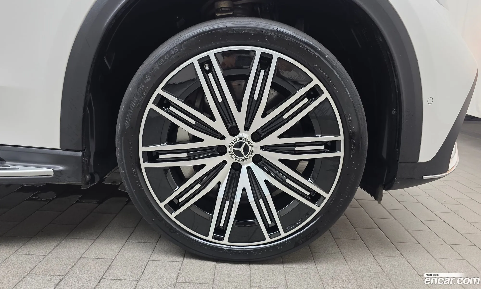 Mercedes-Benz EQE SUV X294 2023 — 10