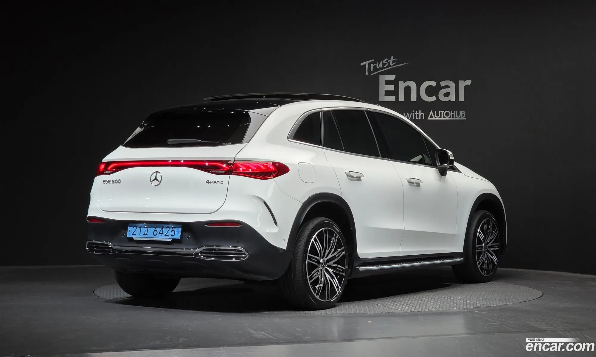 Mercedes-Benz EQE SUV X294 2023 — 30