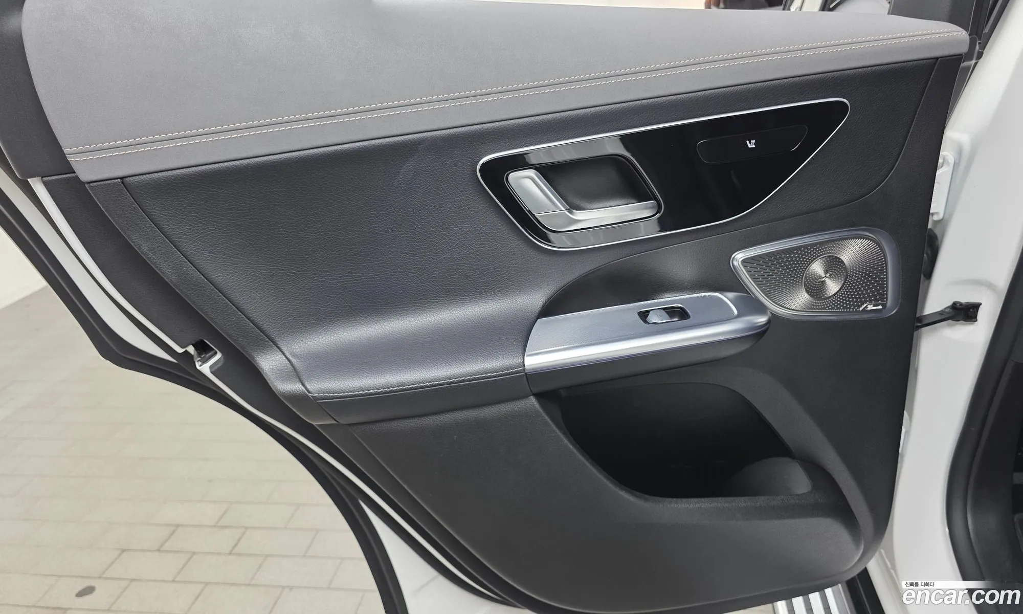 Mercedes-Benz EQE SUV X294 2023 — 21
