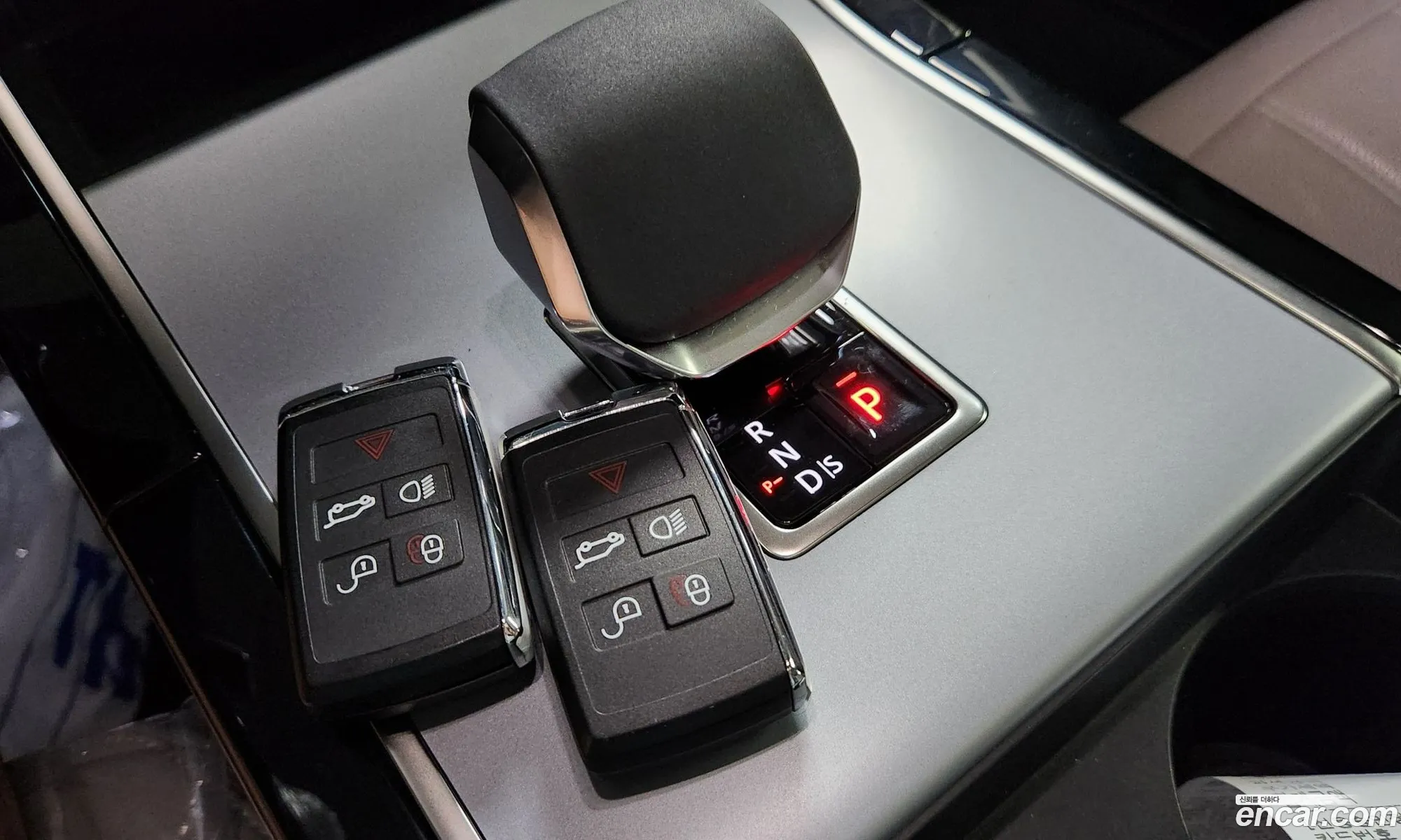 Land Rover Range Rover Evoque 2025 — 12