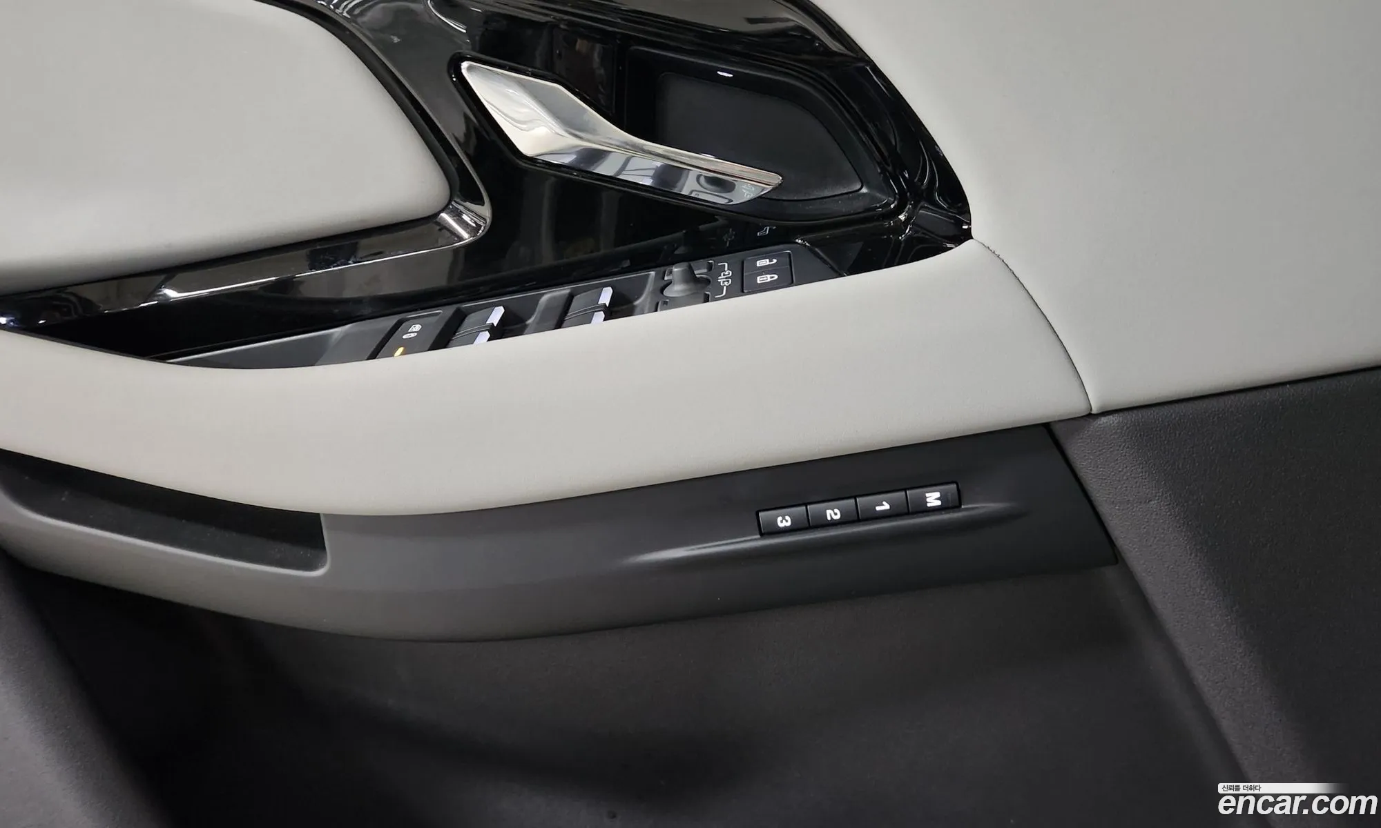 Land Rover Range Rover Evoque 2025 — 8