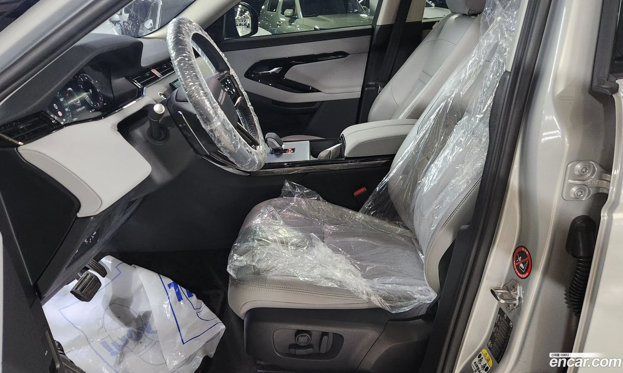 Land Rover Range Rover Evoque 2025 — 5
