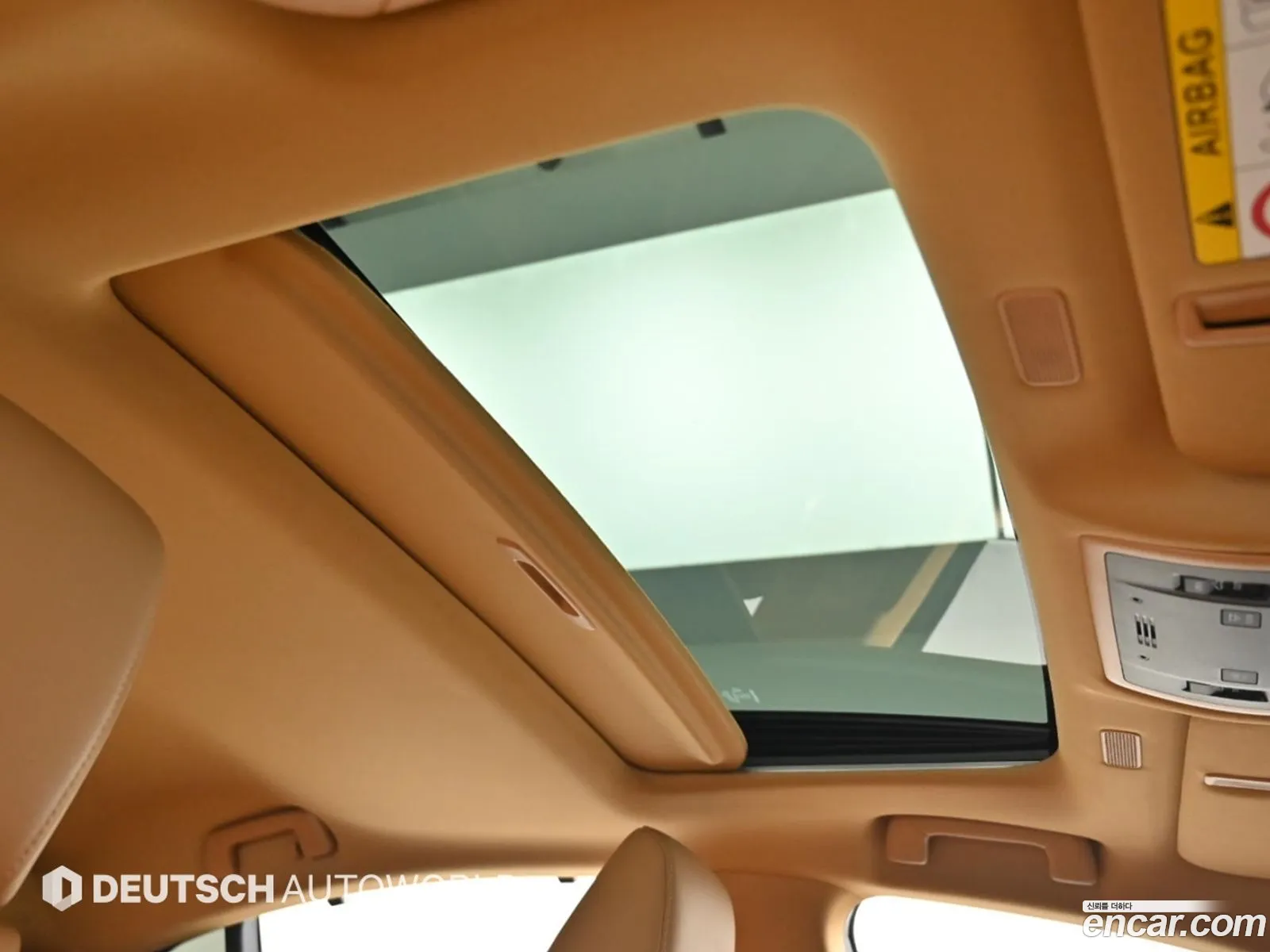 Lexus ES300h 7th Gen 2021 — 14