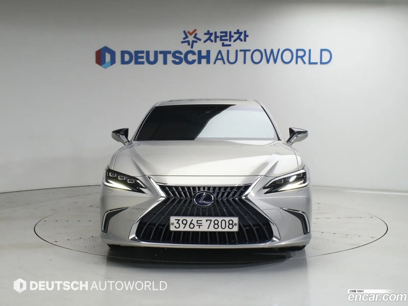 Lexus ES300h 7th Gen 2021 — 13