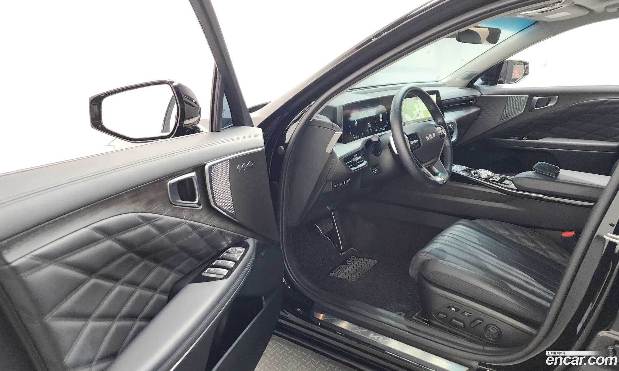 Kia K8 Hybrid 2022 — 32