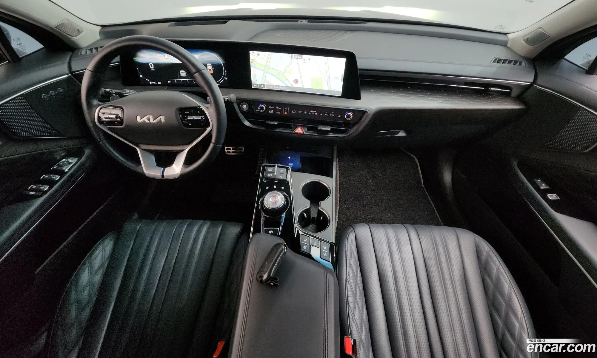 Kia K8 Hybrid 2022 — 12
