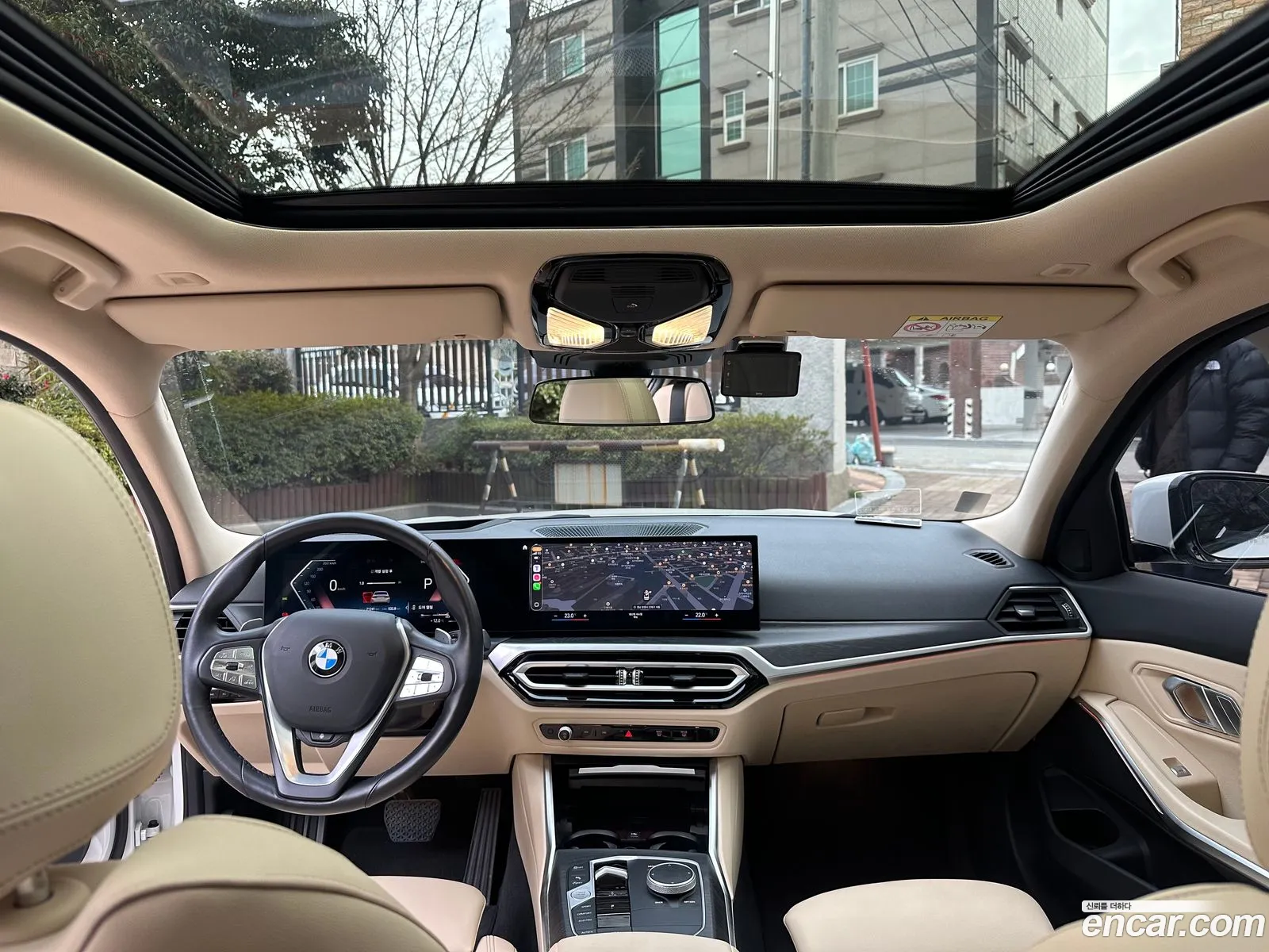 BMW 3 Series 2023 — 12