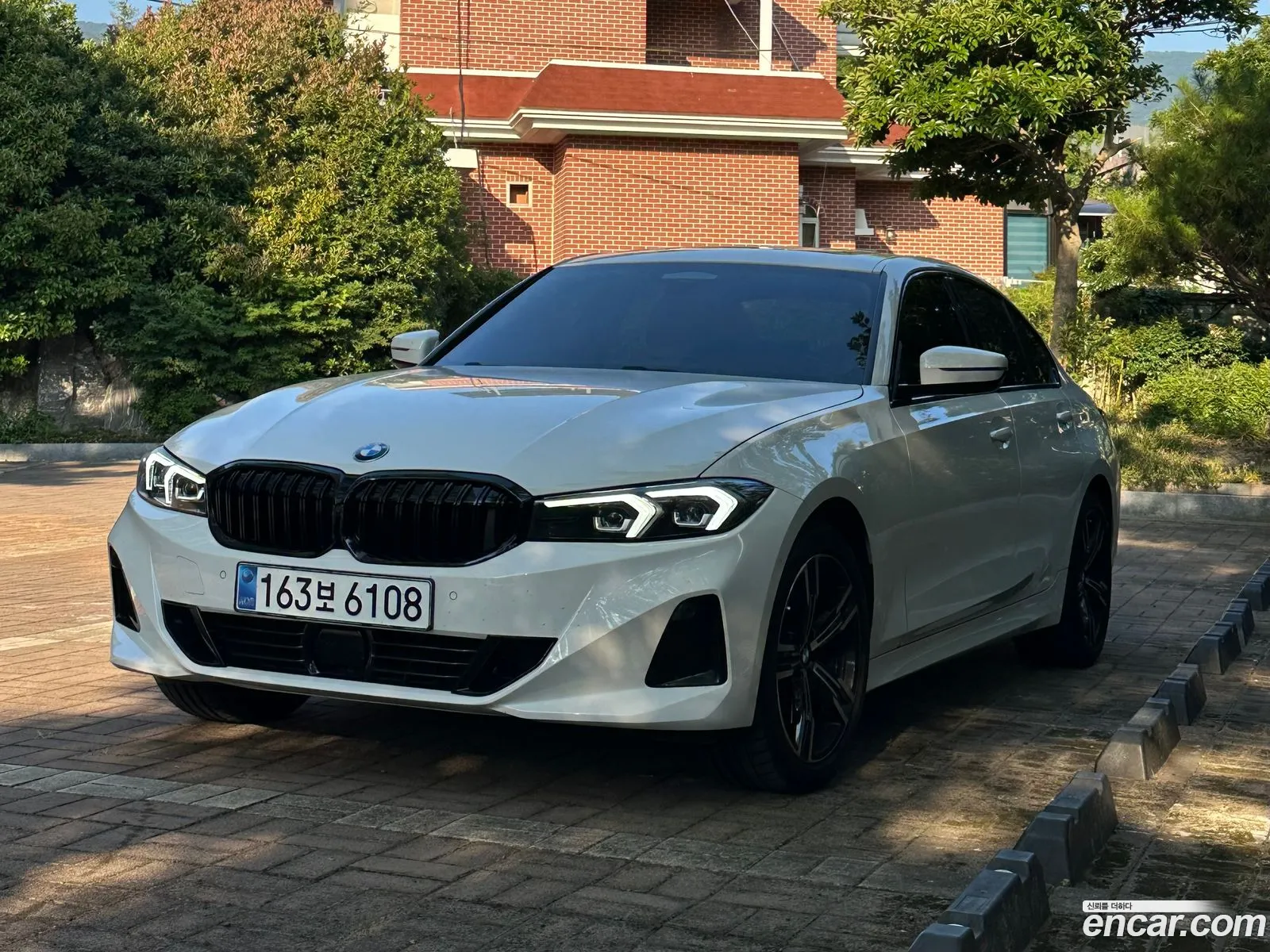 BMW 3 Series 2023 — 11