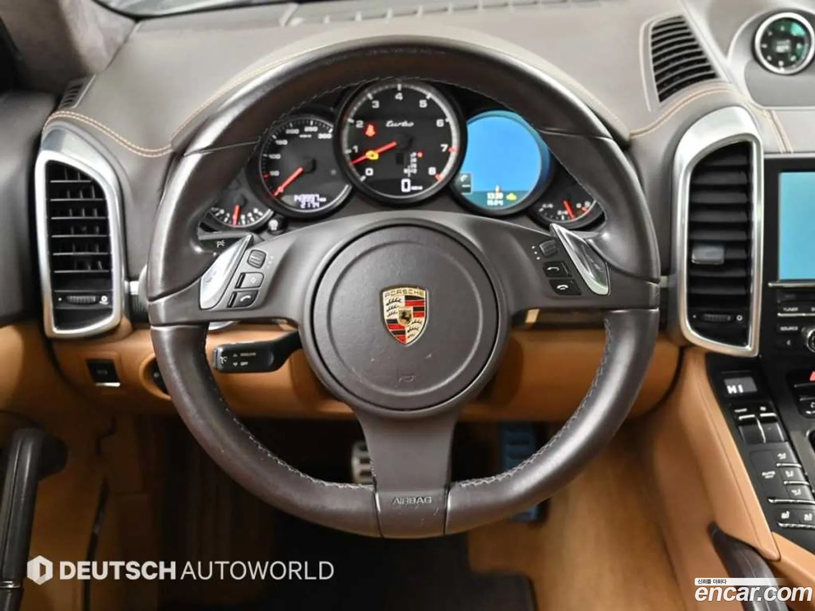 Porsche Cayenne 2011 — 16