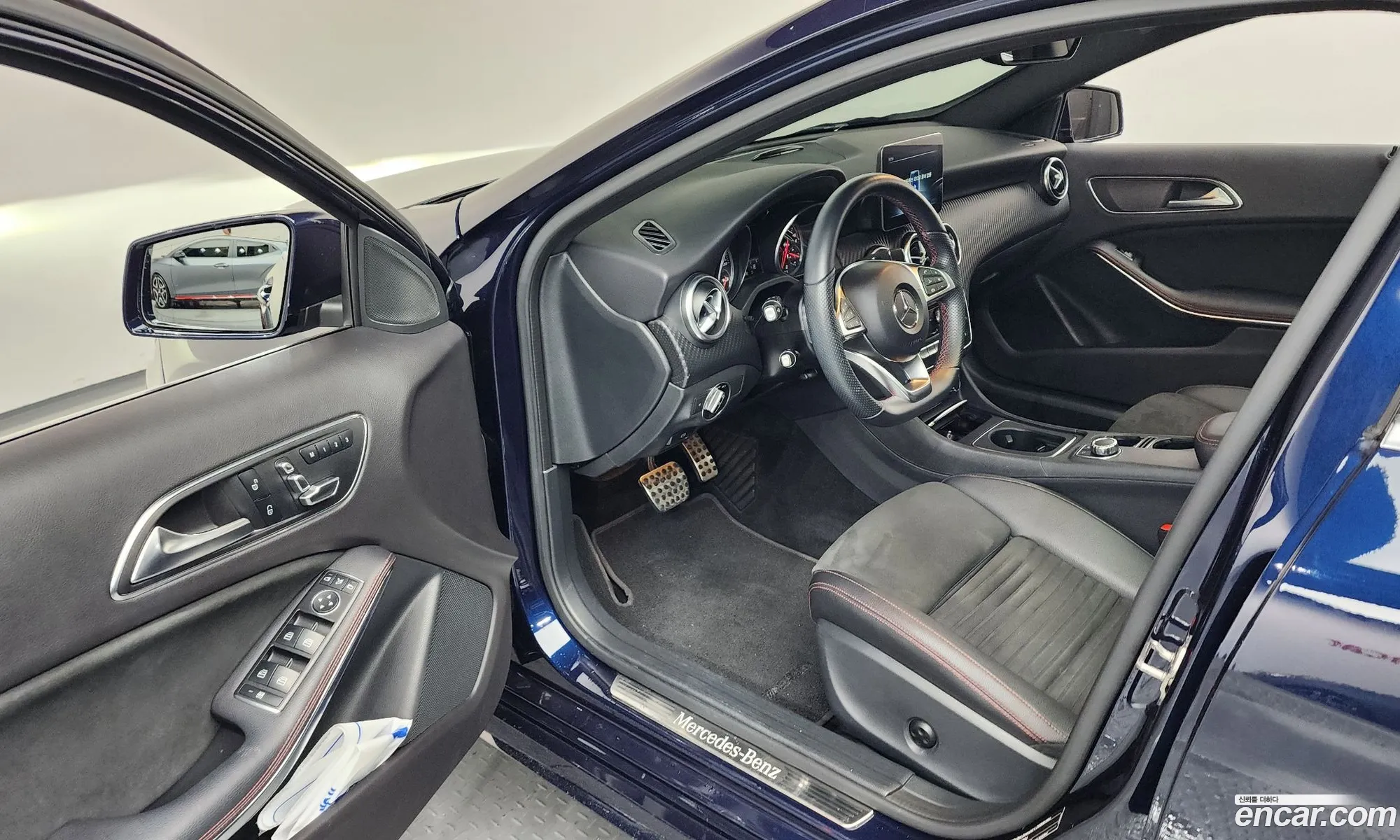 Mercedes-Benz A-Class W176 2018 — 14