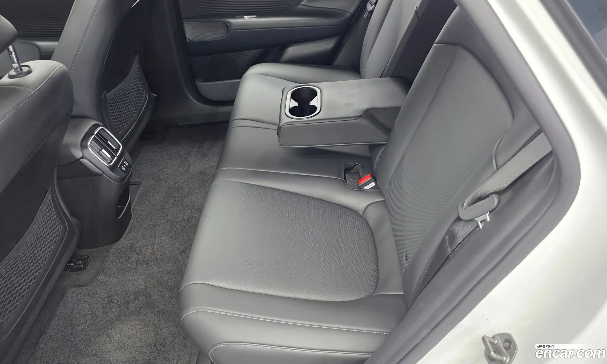 Hyundai Ioniq 6 2022 — 4