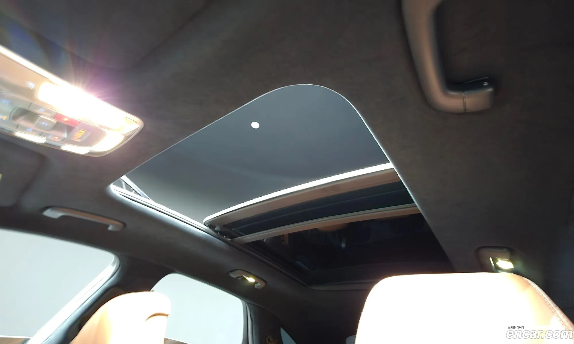 Genesis GV70 2023 — 18