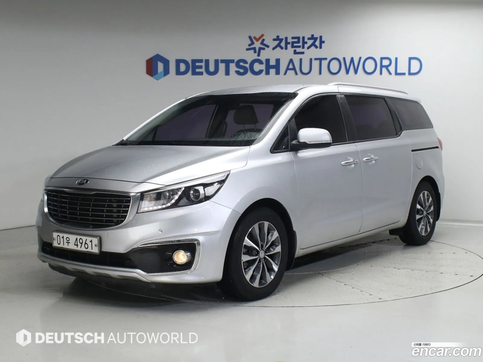 Kia Carnival 2015 — 4