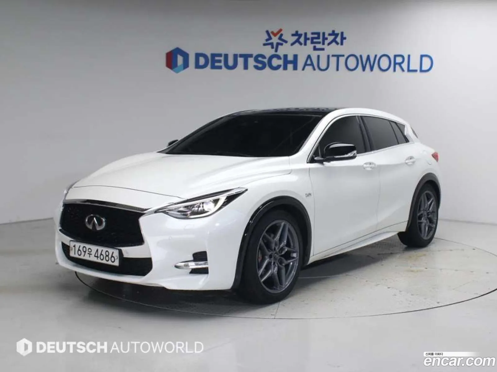 Infiniti Q30 2017 — 14