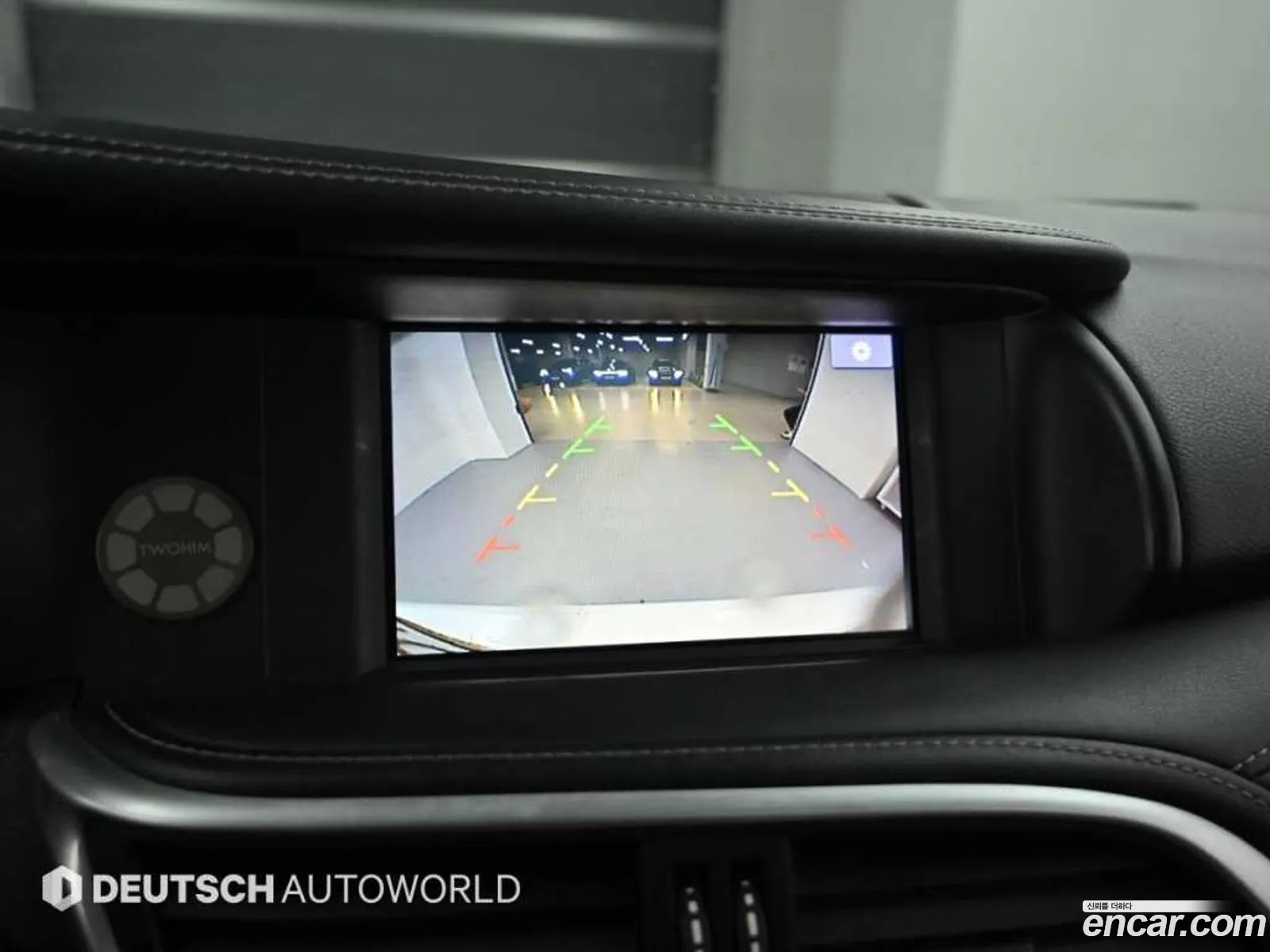 Infiniti Q30