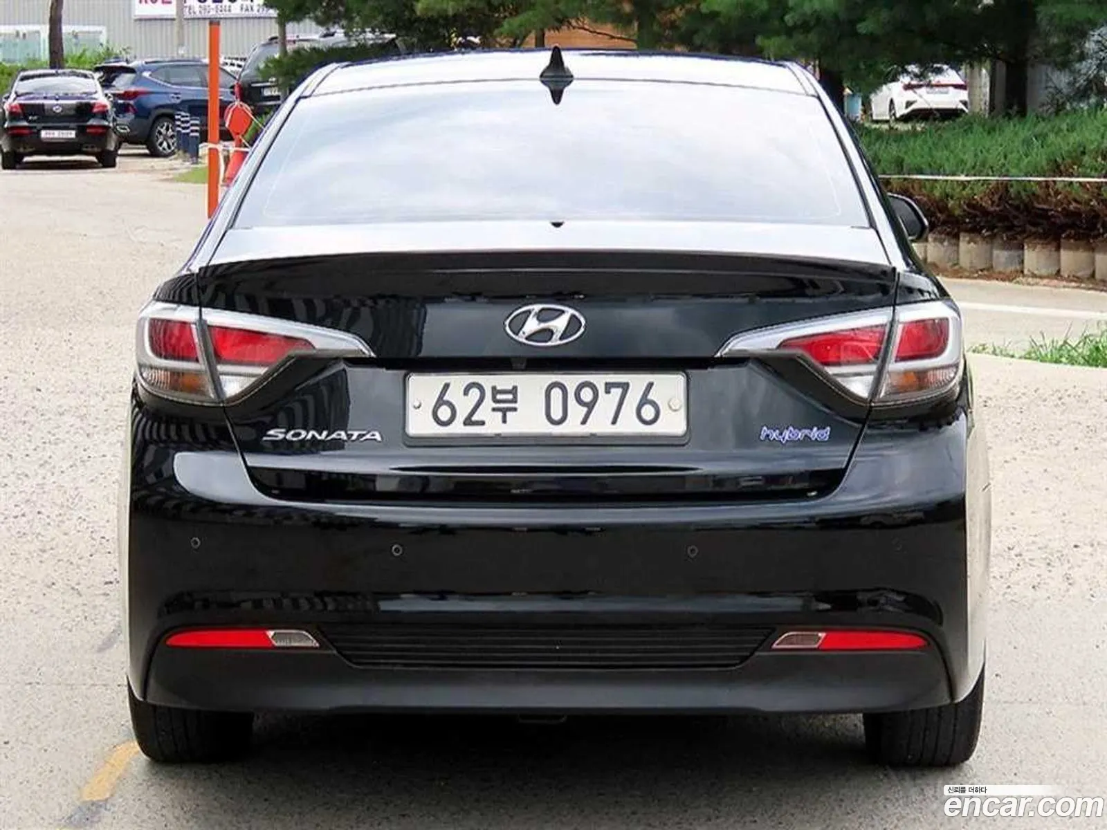 Hyundai LF Sonata Hybrid