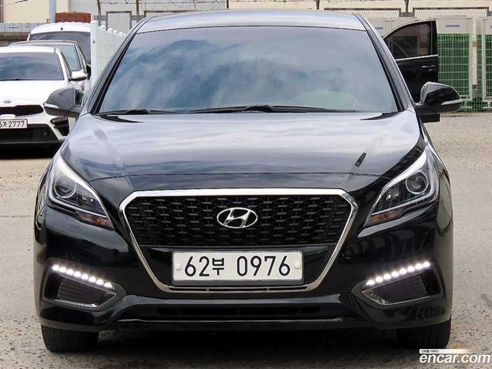 Hyundai LF Sonata Hybrid
