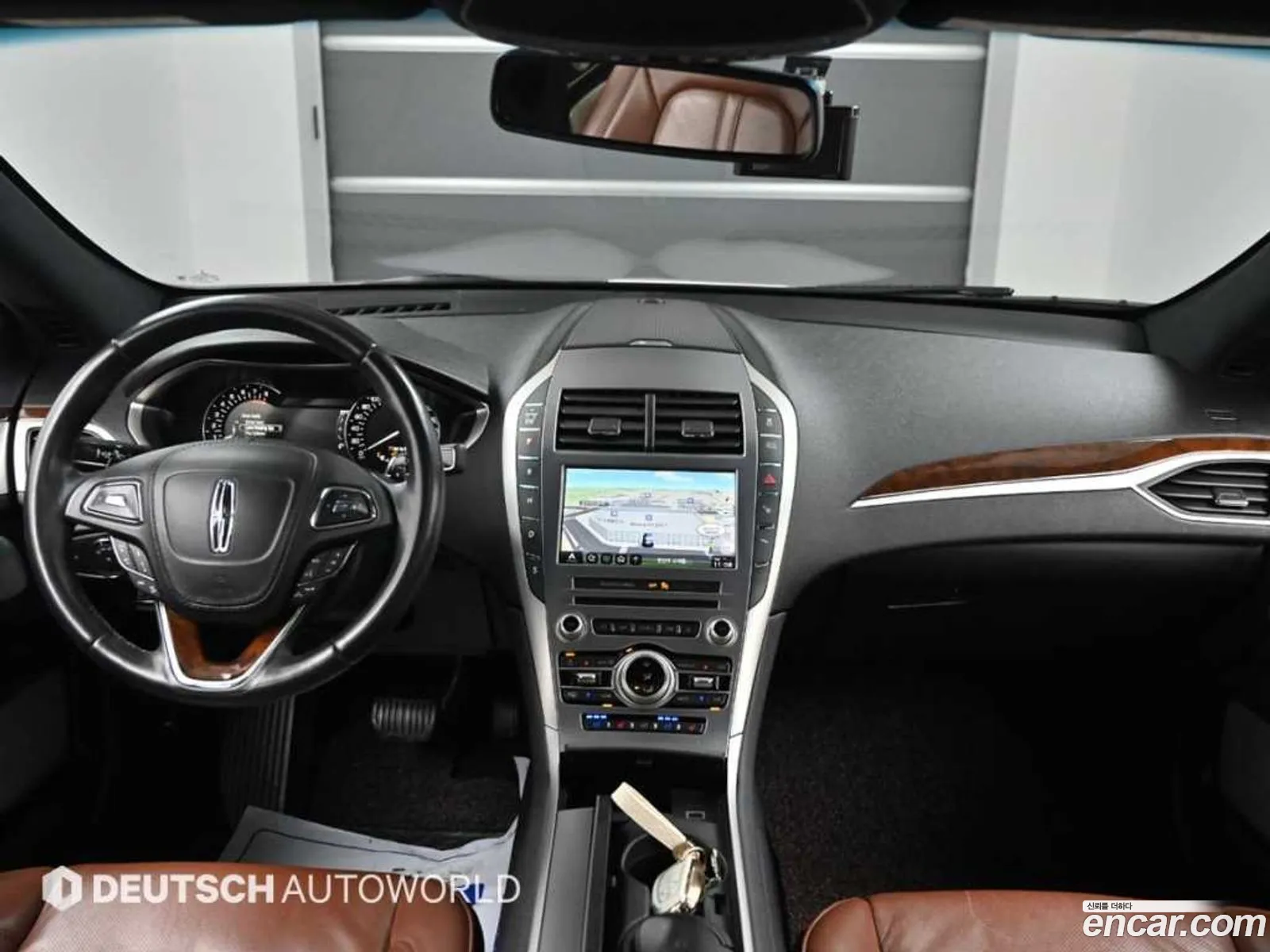 Lincoln MKZ 2019 — 18