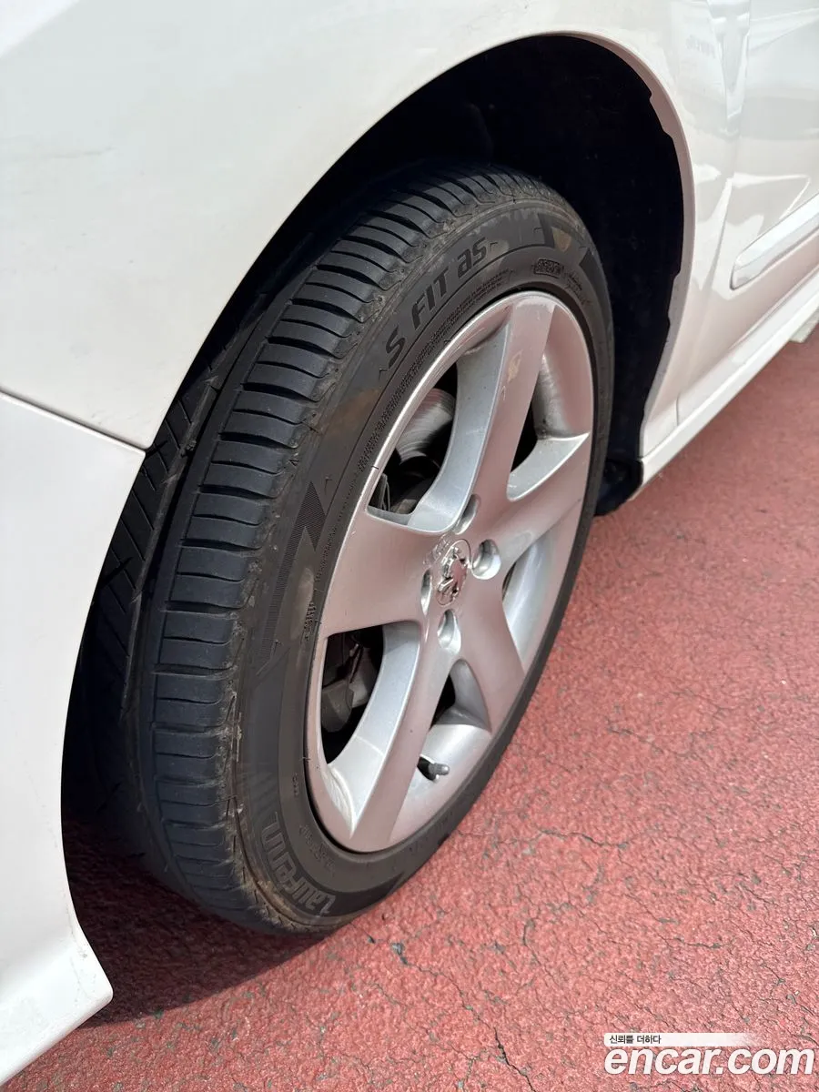 Peugeot 308 SW 2009 — 9