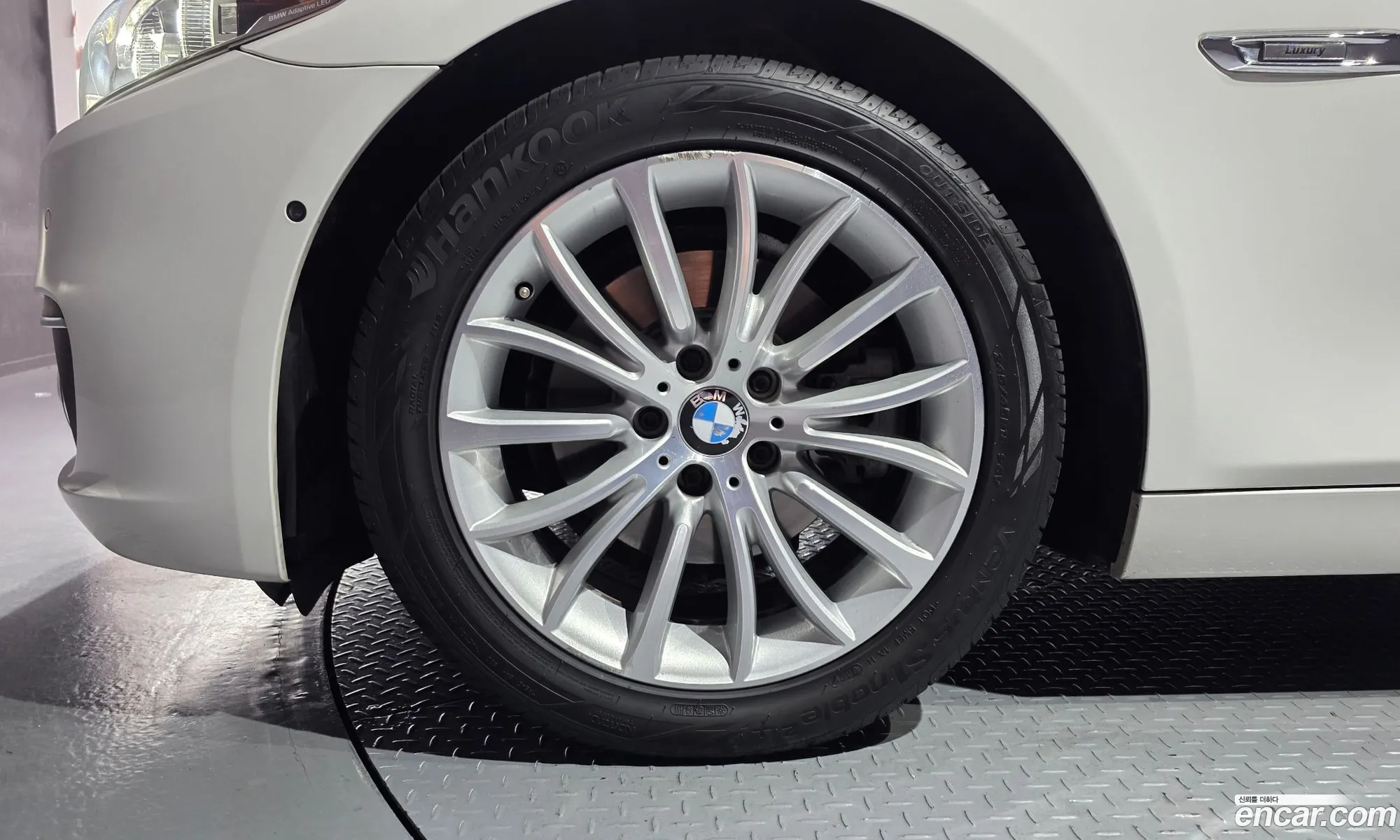 BMW 5 Series 2014 WBA5A5108ED014661 — 17