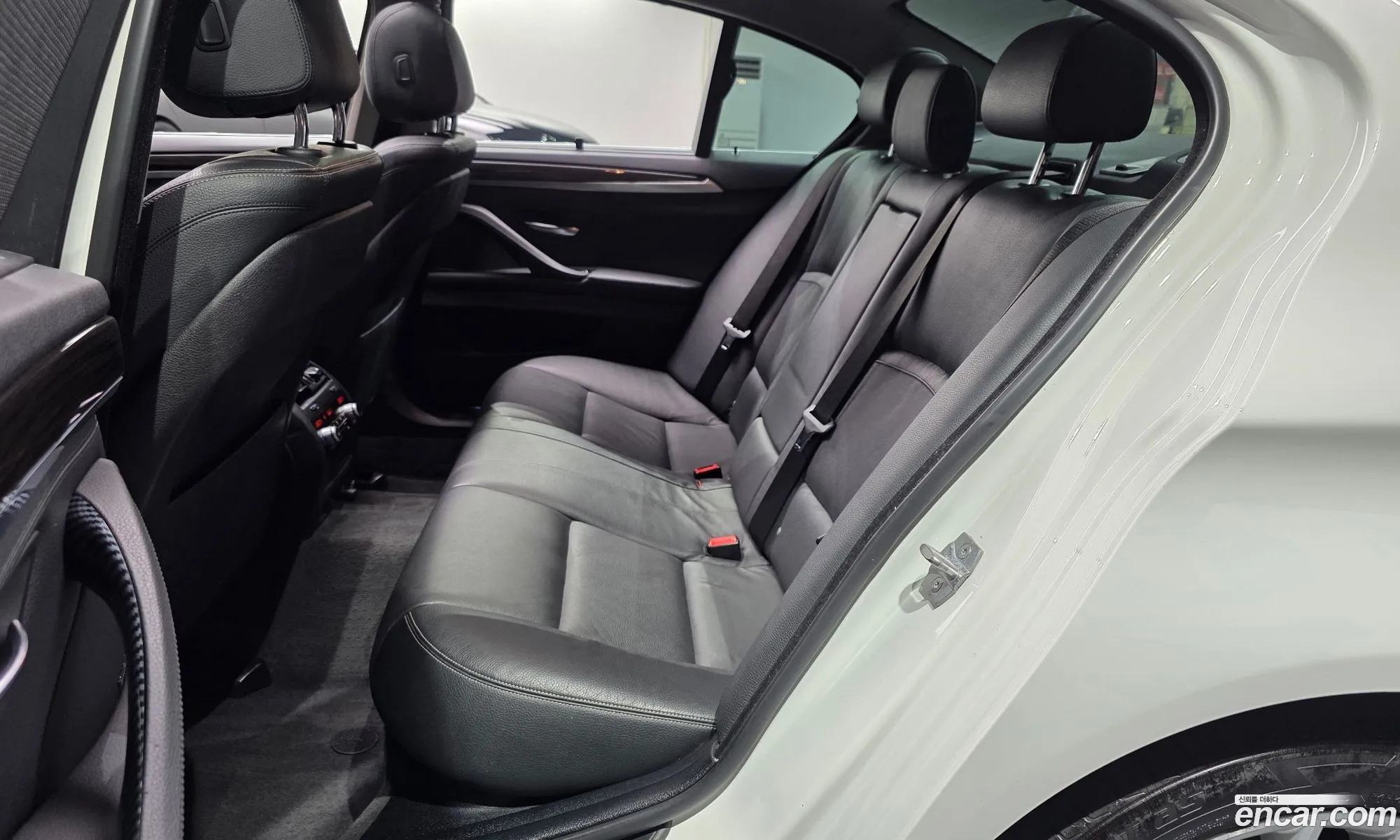 BMW 5 Series 2014 WBA5A5108ED014661 — 4