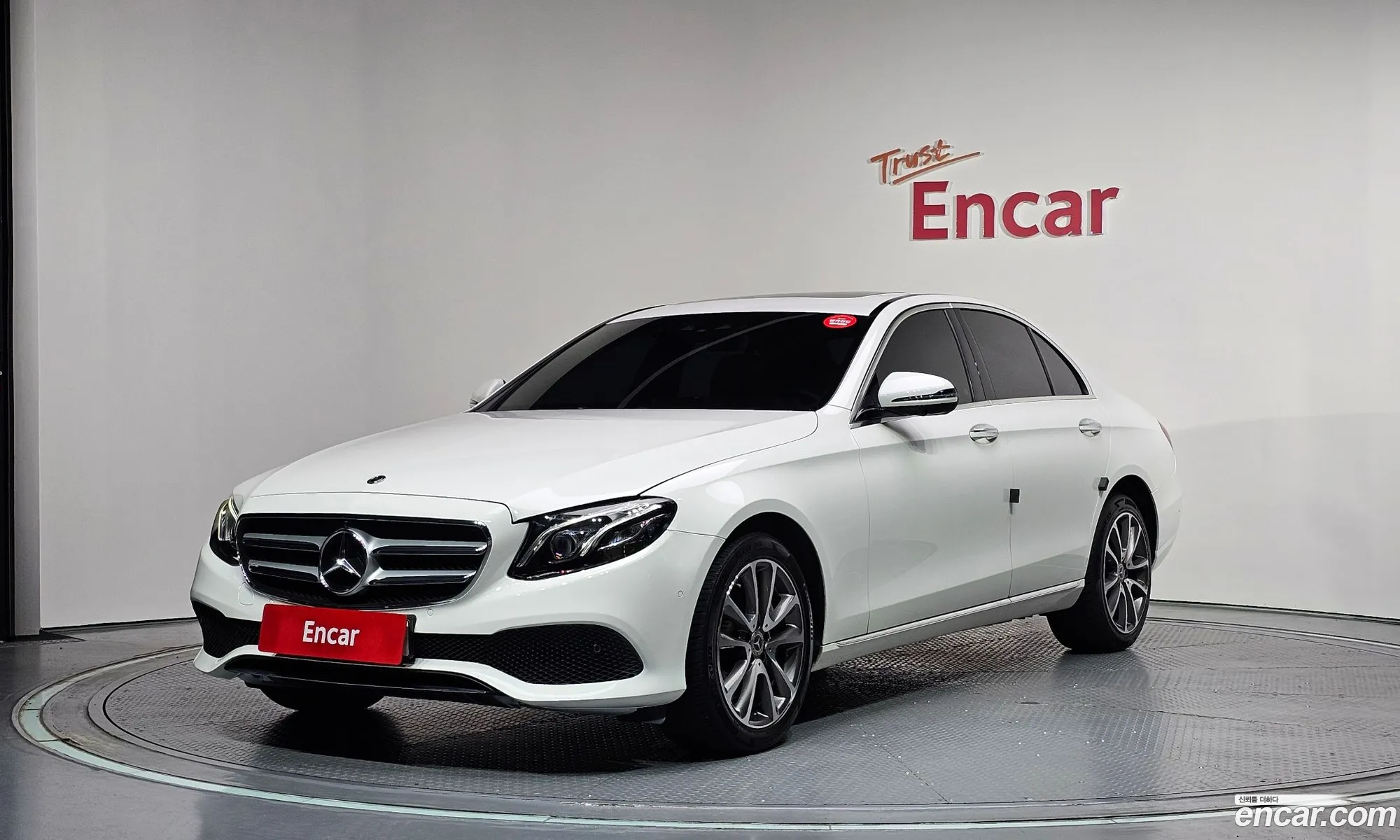 Mercedes-Benz E-Class W213 2019 WDDZF4KB5KA627291 — 9