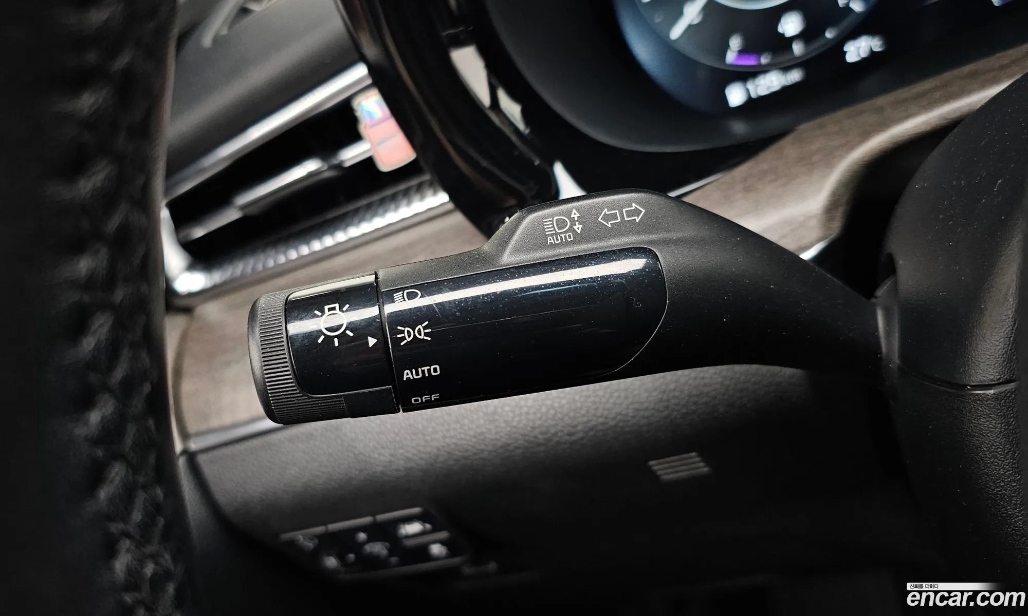 Kia K5 2021 KNAG6412BMA140759 — 9